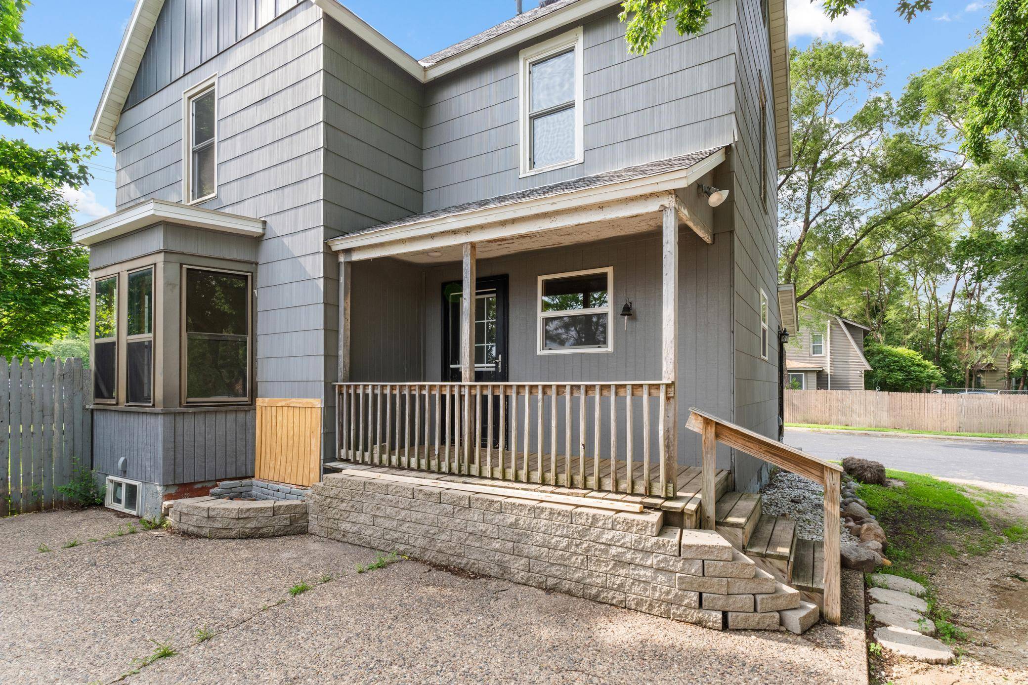 Faribault, MN 55021,1327 Hulett AVE