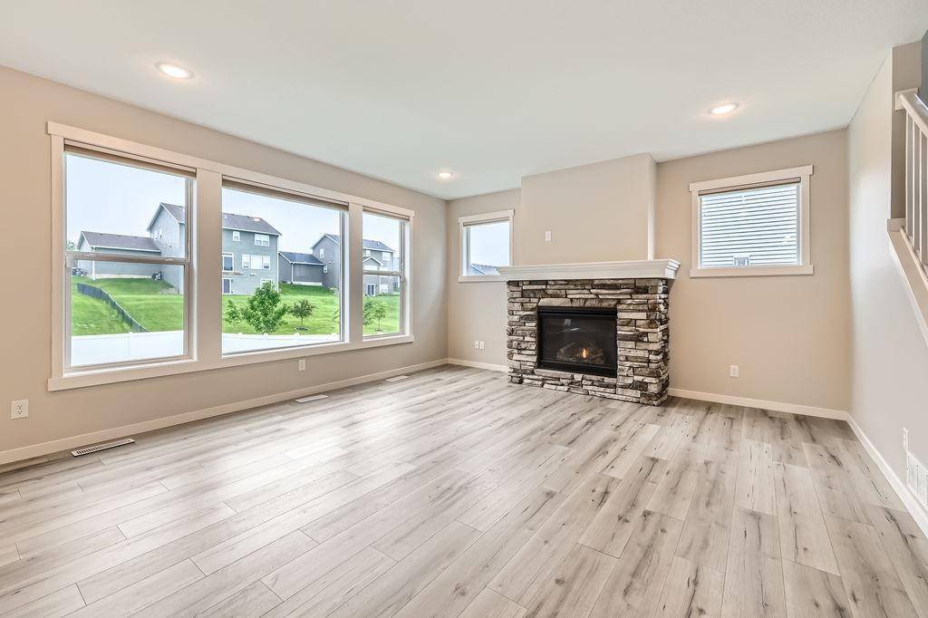Andover, MN 55304,139 144th AVE NW