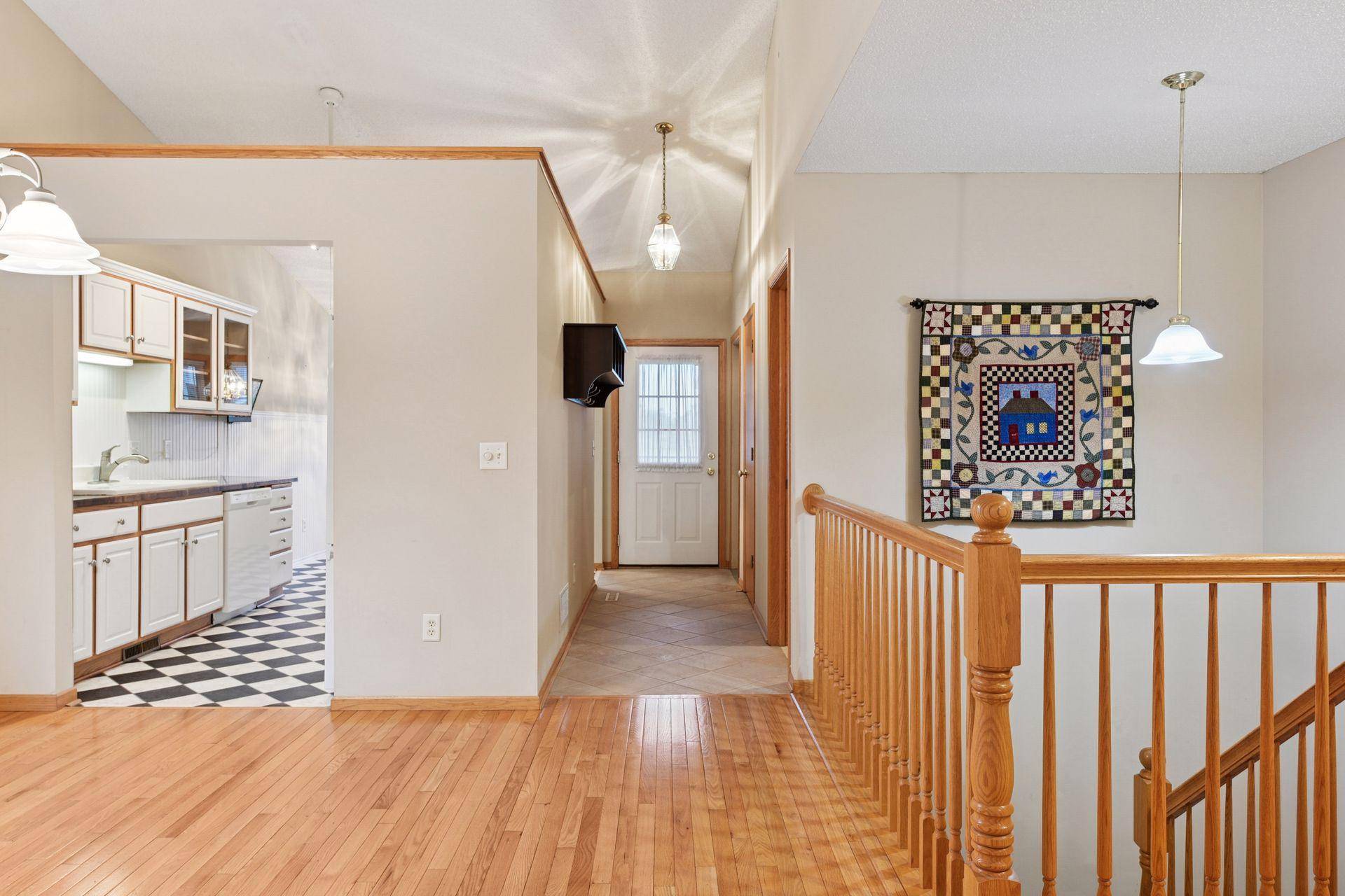 Waconia, MN 55387,1040 Primrose LN