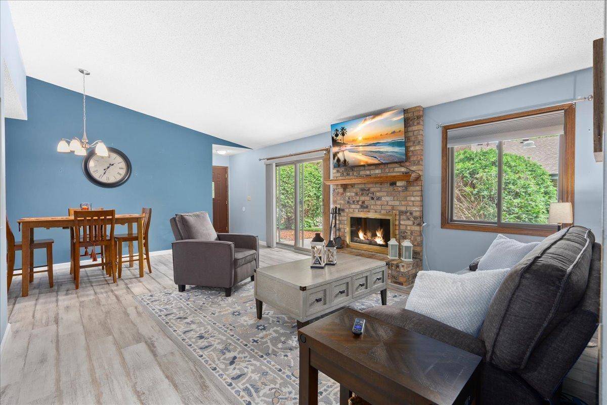 Woodbury, MN 55125,7079 Robinwood TRL