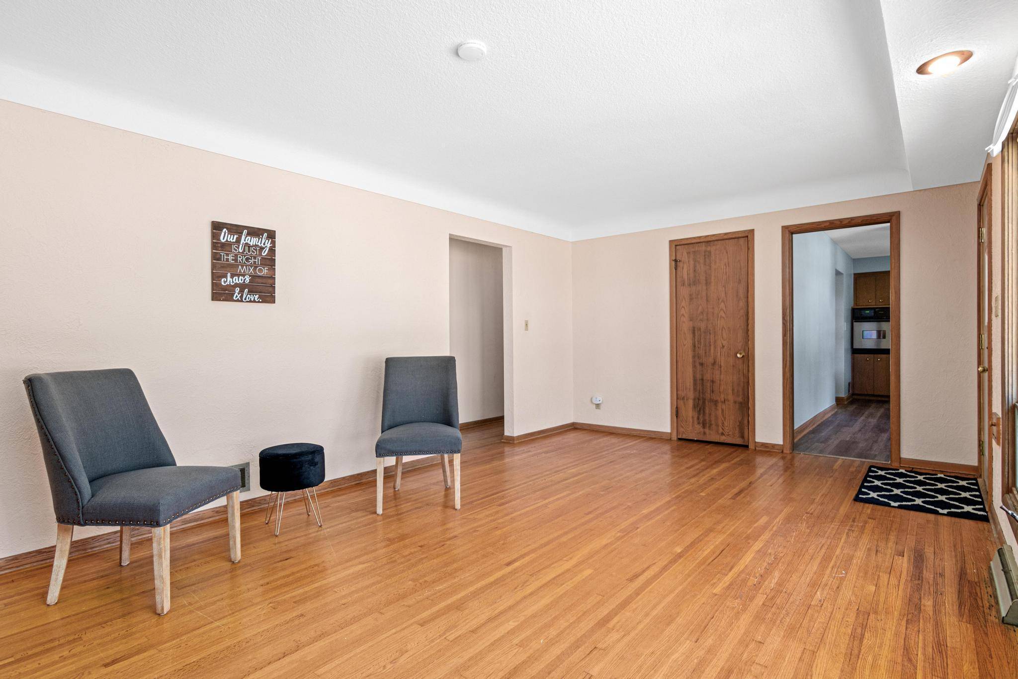 Saint Paul, MN 55117,1290 Danforth ST