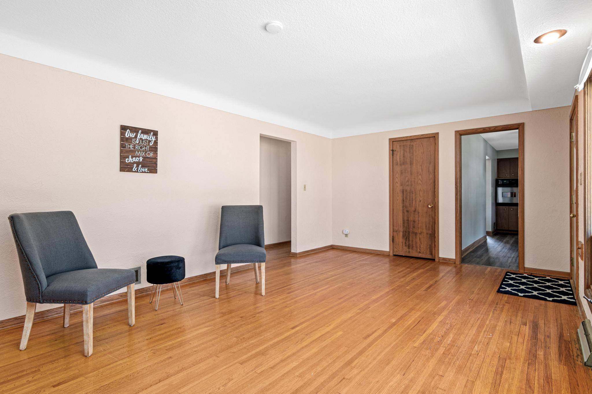 Saint Paul, MN 55117,1290 Danforth ST