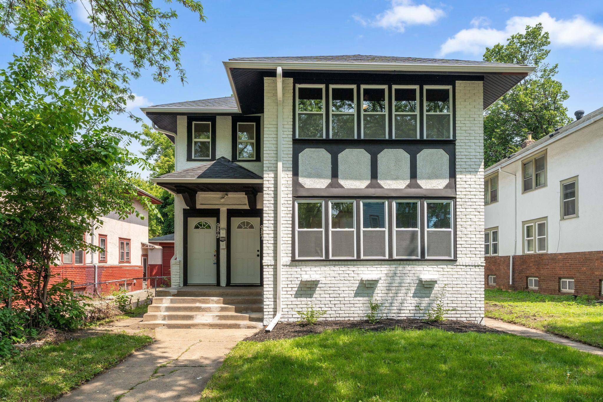 Saint Paul, MN 55104,987 Dayton AVE