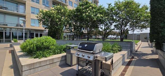 Minneapolis, MN 55404,929 Portland AVE #2205