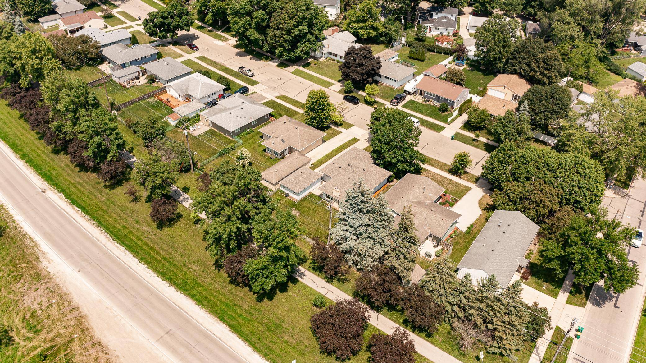Rochester, MN 55902,912 11 1/2 ST SW