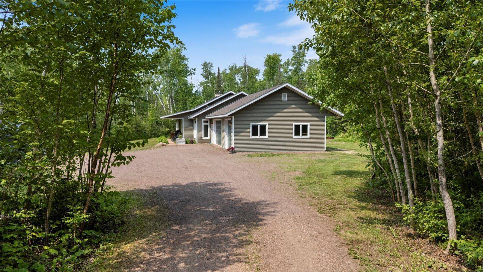 Grand Marais, MN 55604,677 County Road 60