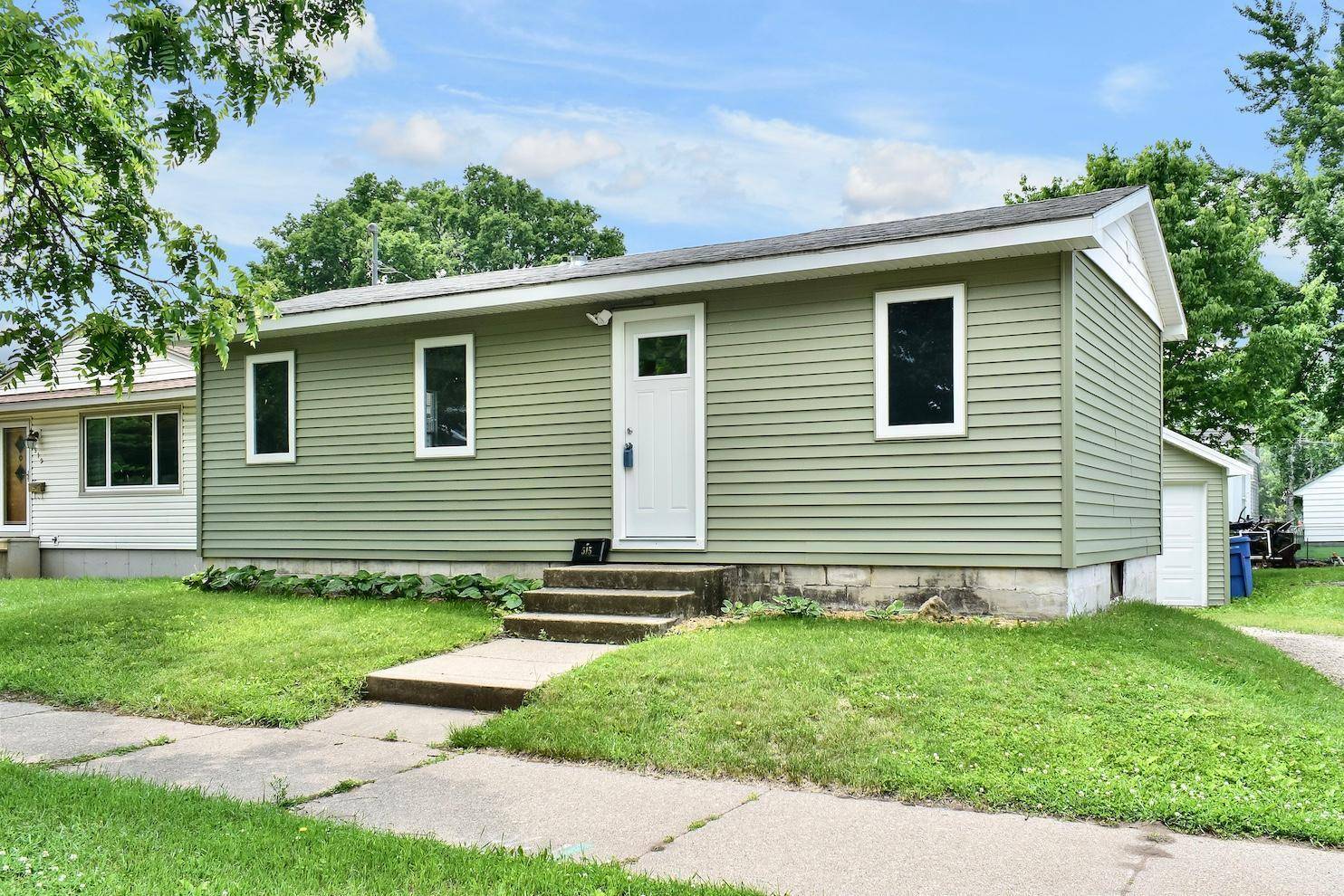 Winona, MN 55987,515 E Belleview ST