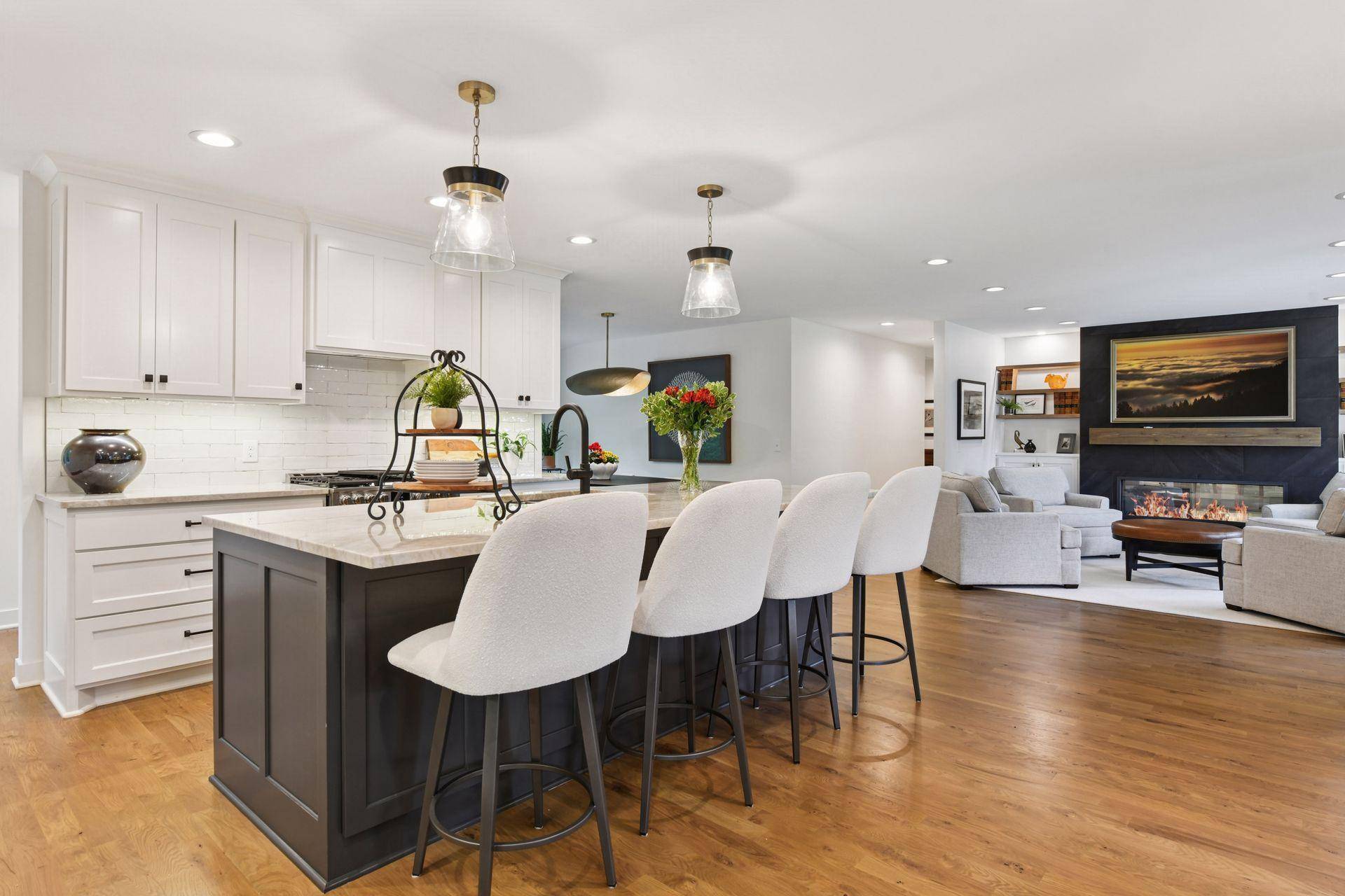 Minnetonka, MN 55305,3930 Cottage LN