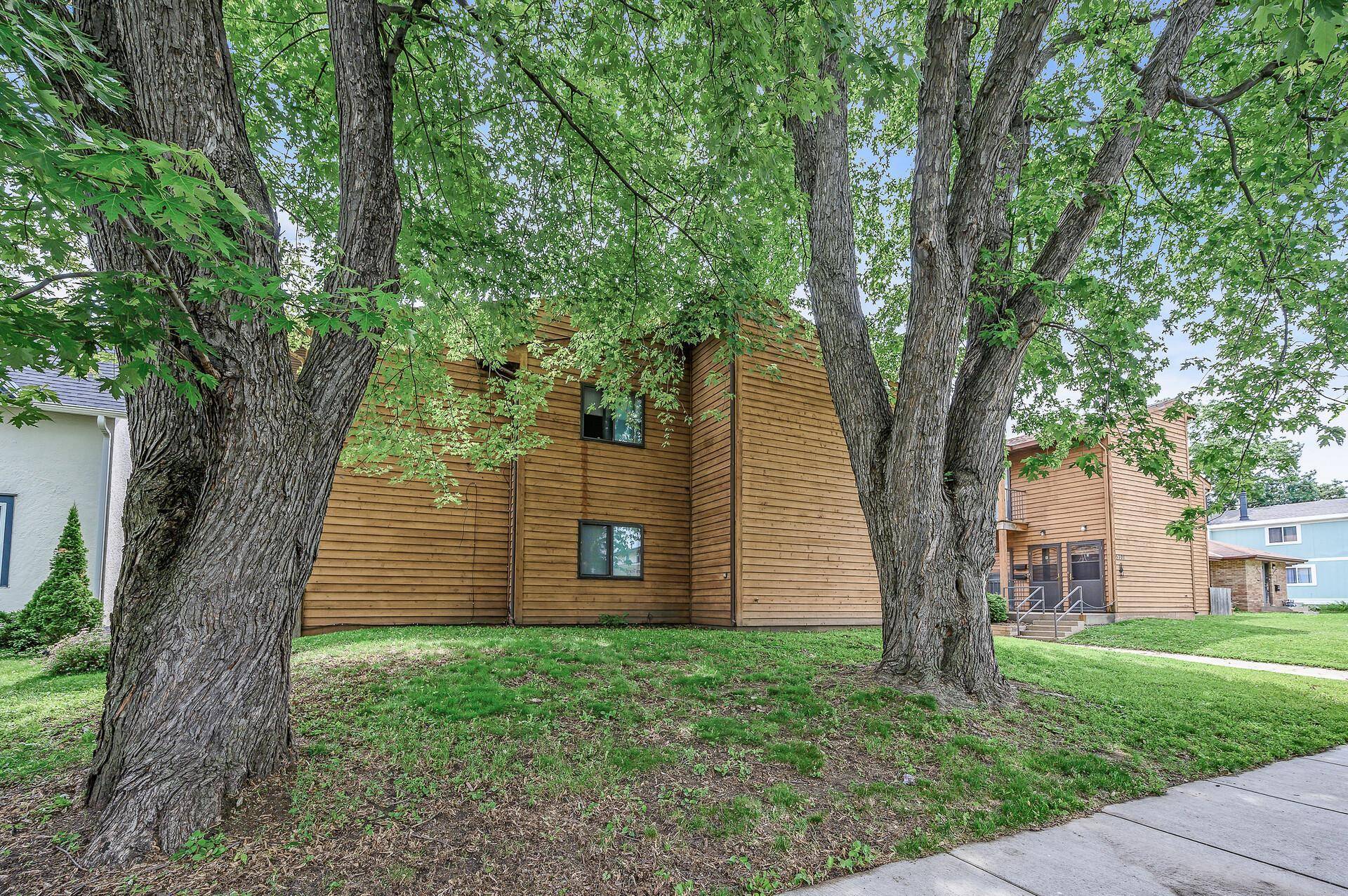Minneapolis, MN 55417,5649 34th AVE S