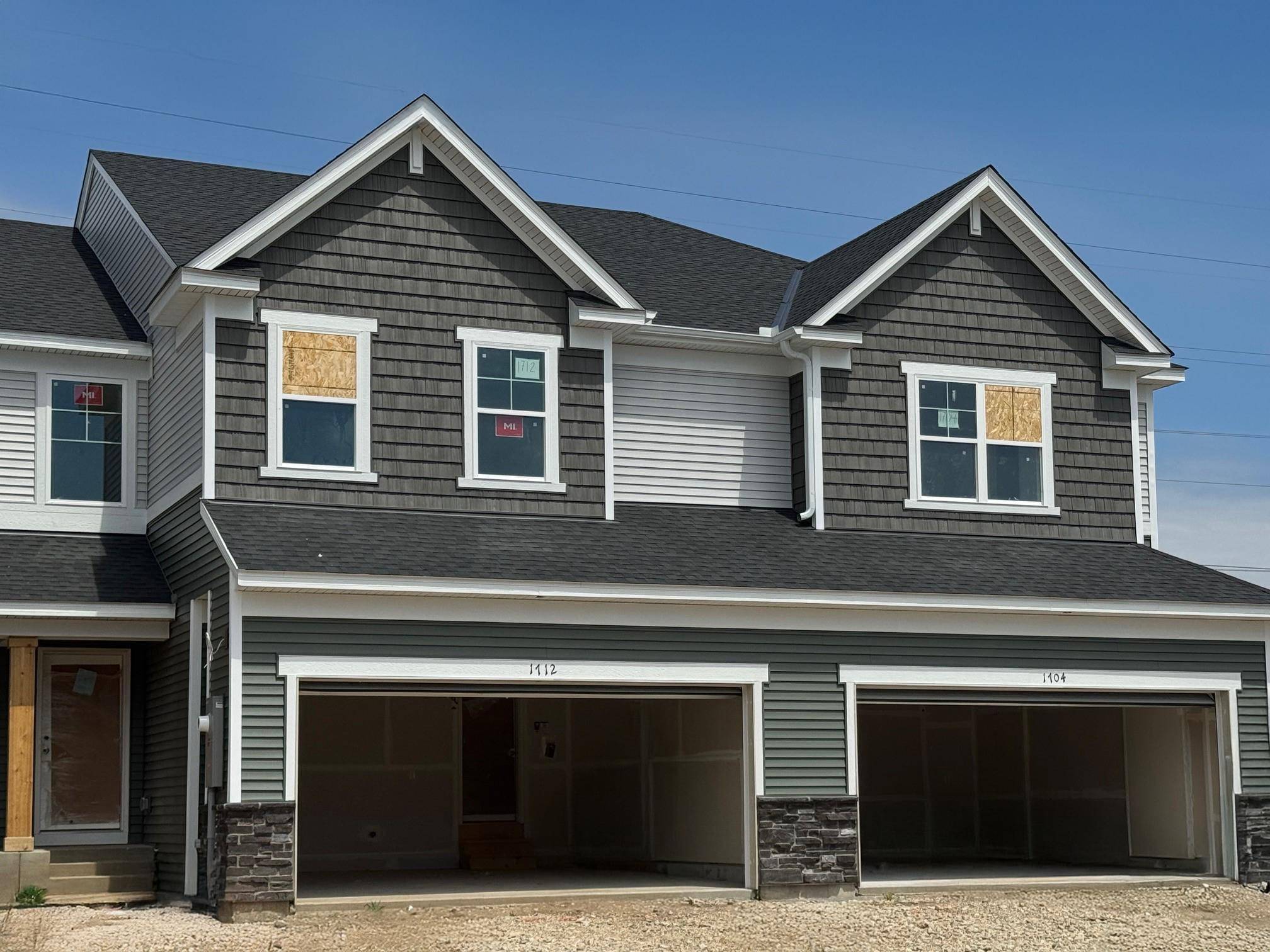 Shakopee, MN 55379,1712 Tyrone DR