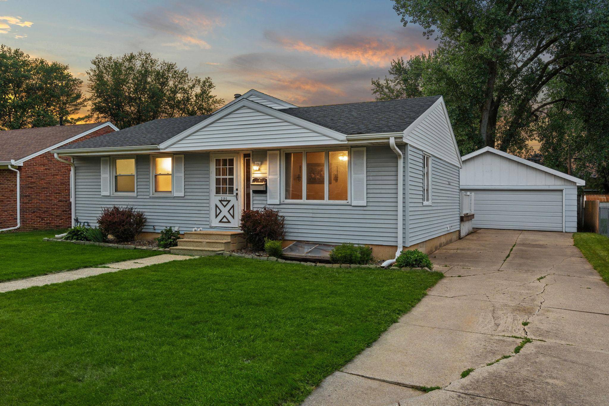 Austin, MN 55912,2101 6th AVE NE