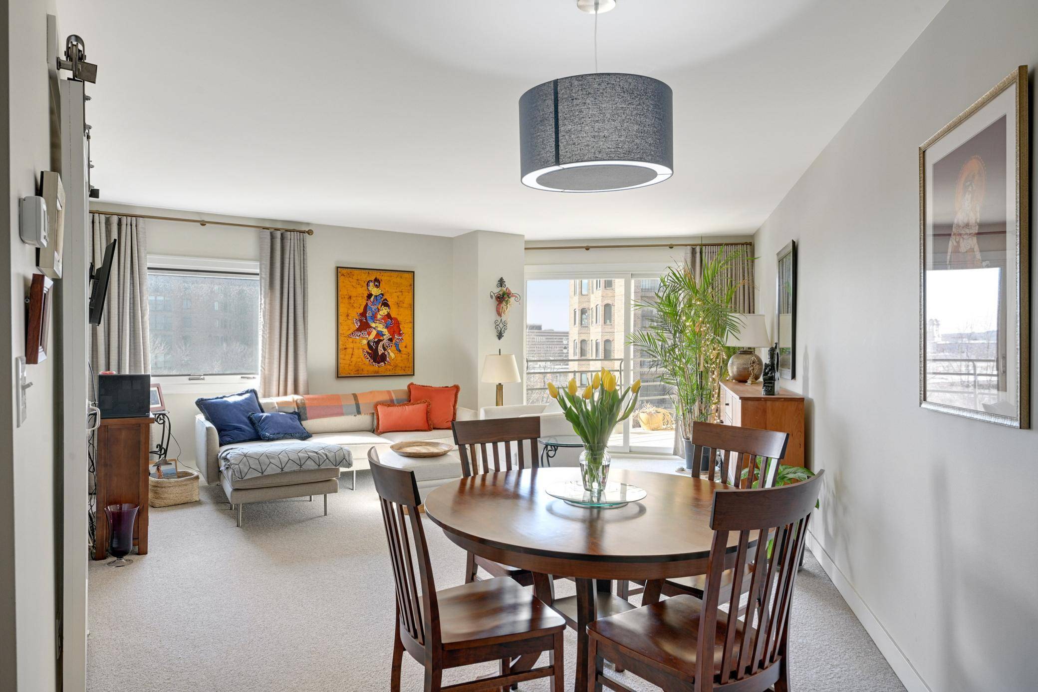 Minneapolis, MN 55403,1225 Lasalle AVE #902