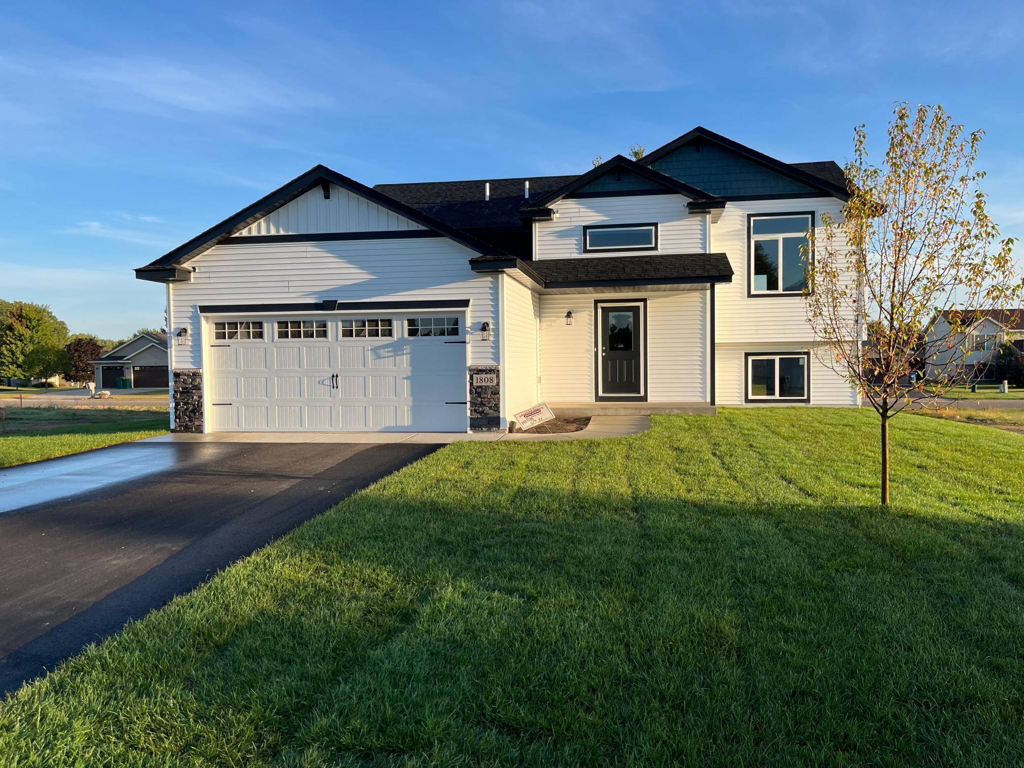 Cold Spring, MN 56320,704 3rd AVE SE