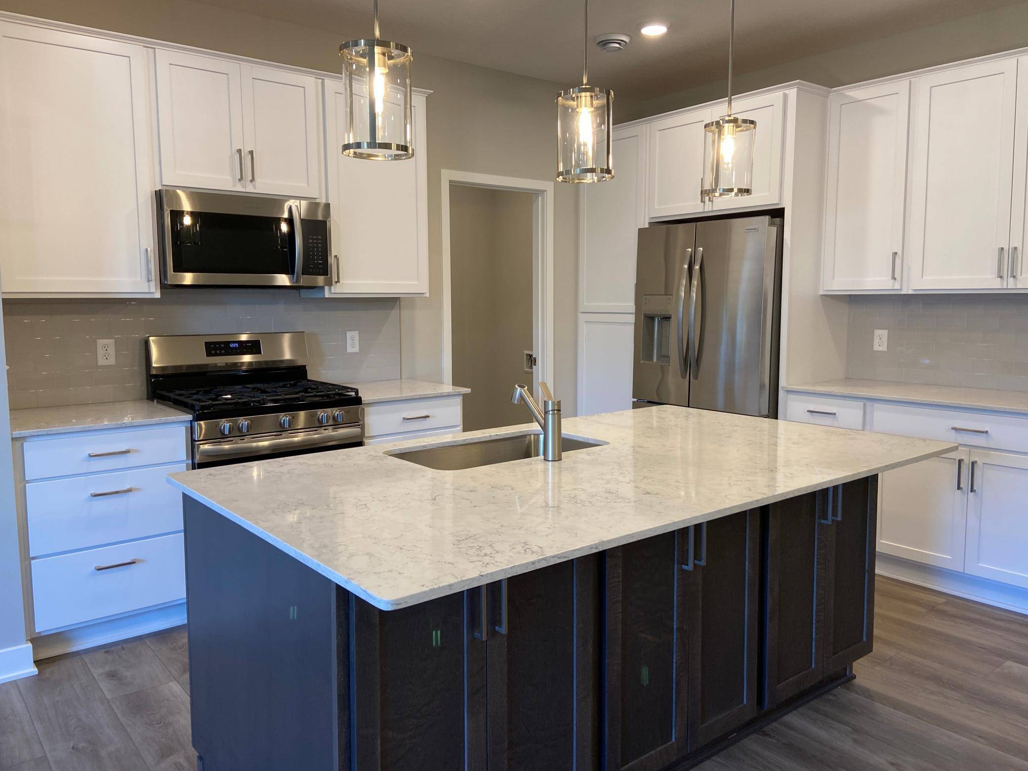 Apple Valley, MN 55124,13641 Hollybrook DR