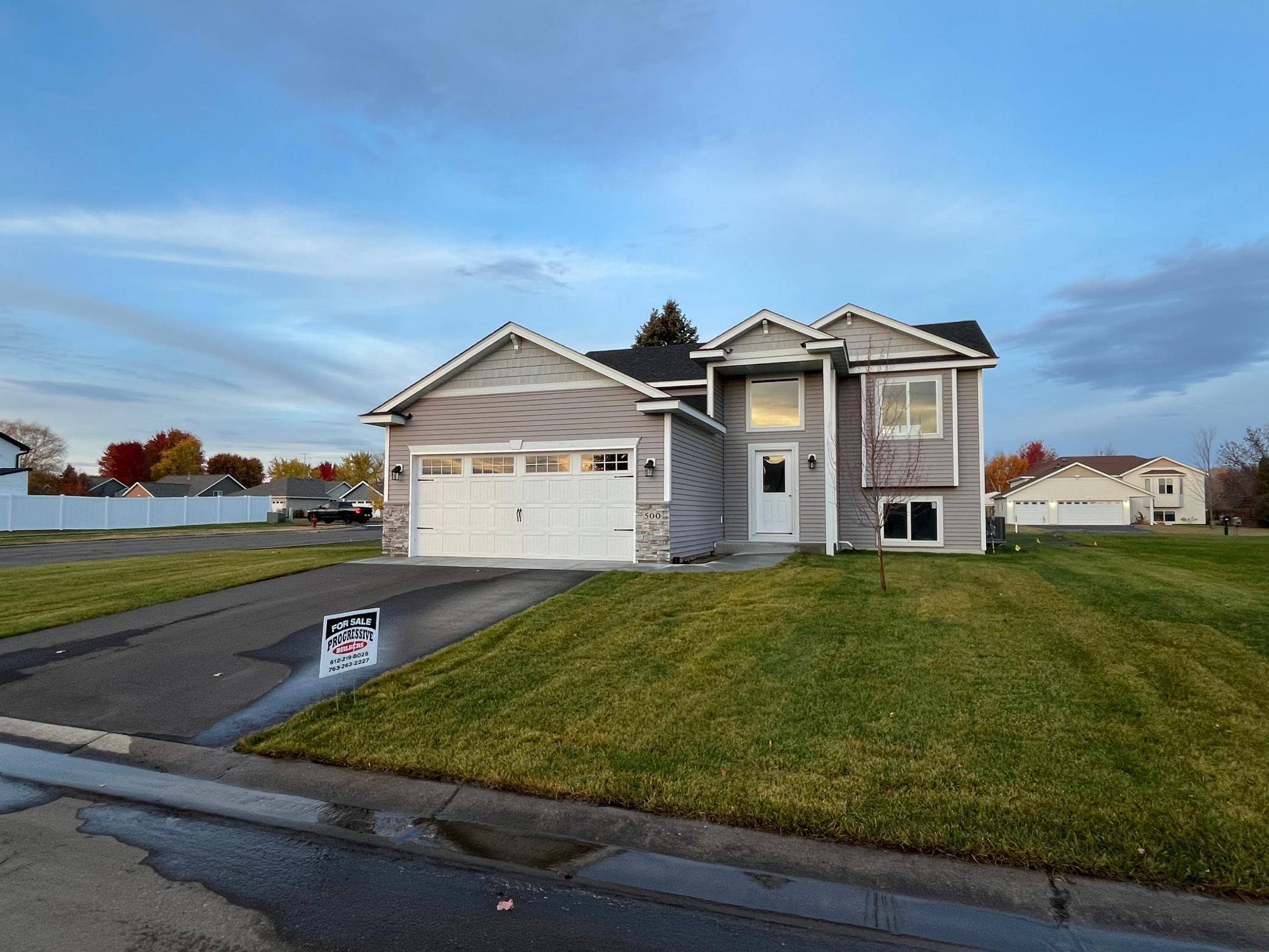 Sartell, MN 56377,1734 6th ST N