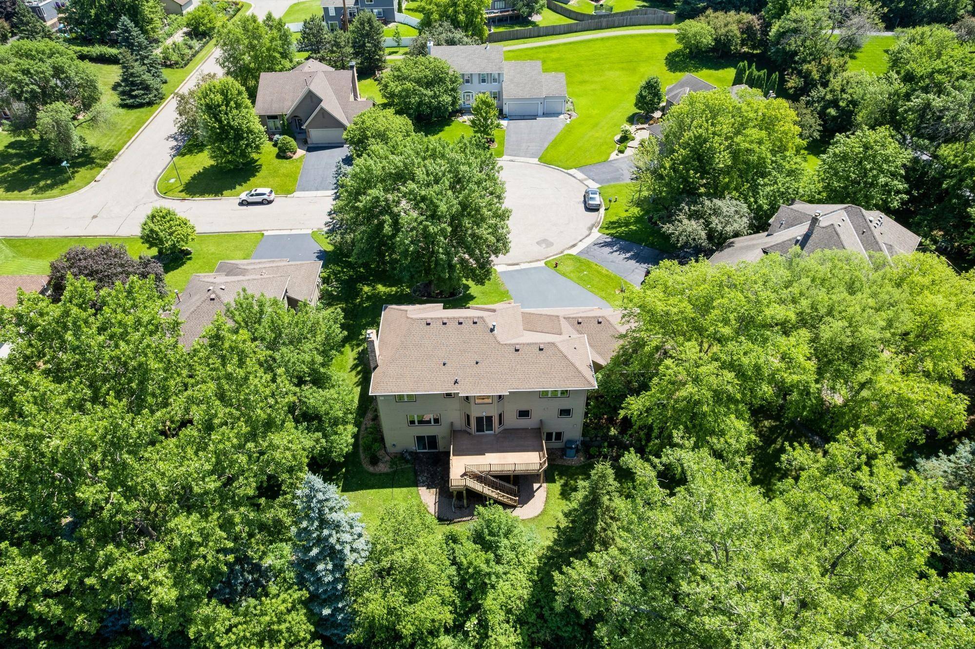 Maple Grove, MN 55311,6233 Fernbrook LN N