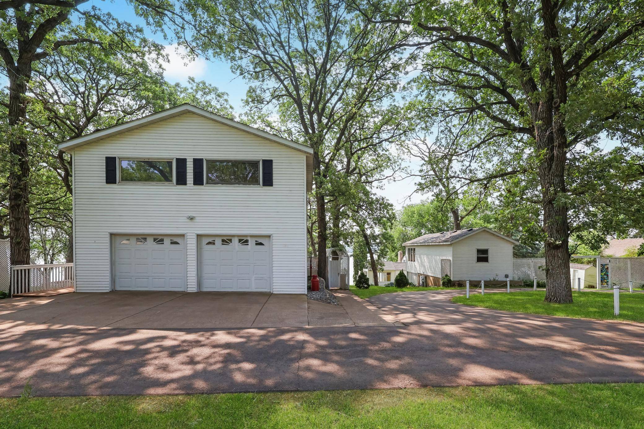 Clear Lake, MN 55319,10196 48th ST
