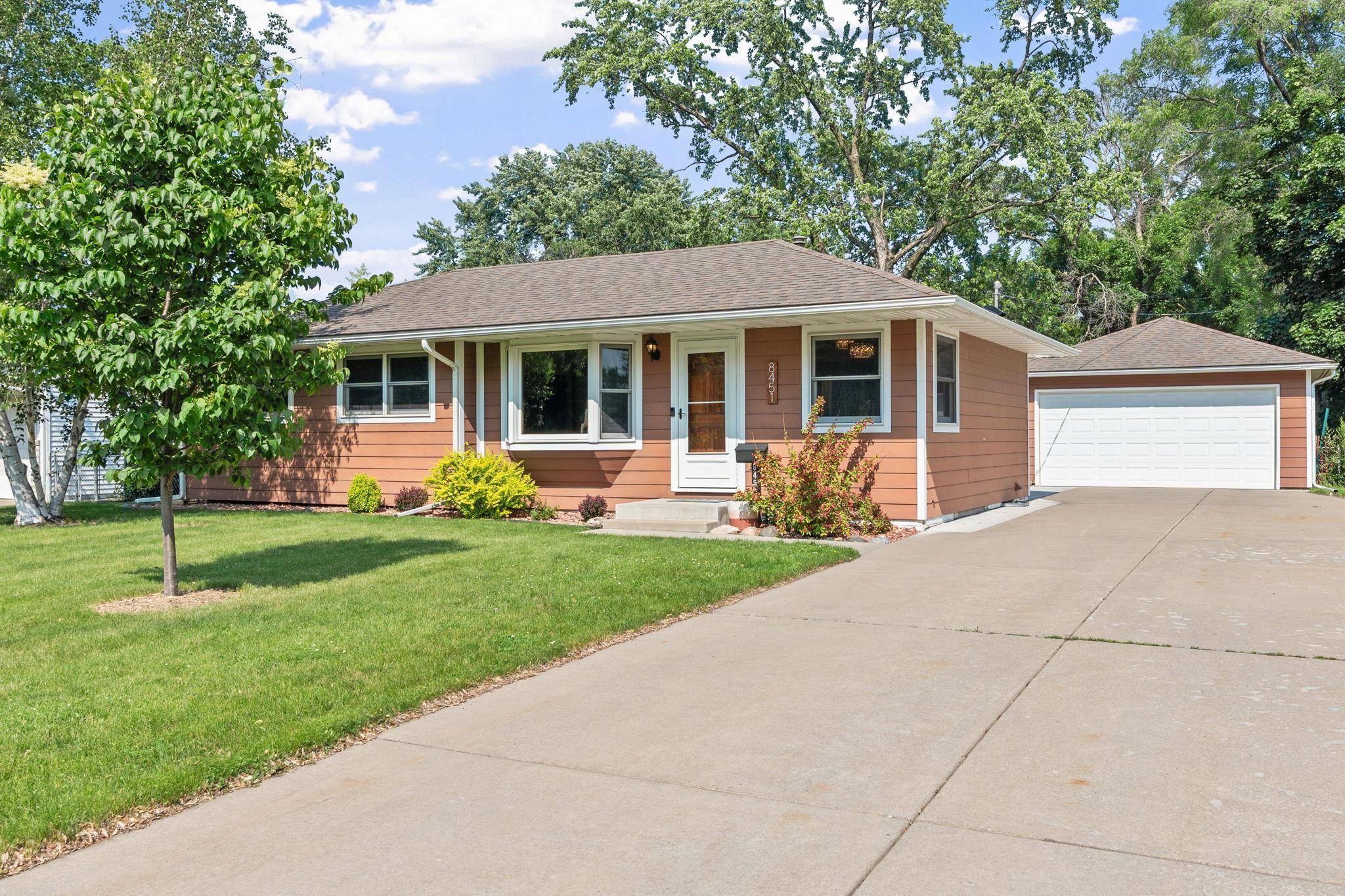 Bloomington, MN 55420,8451 Elliot AVE S