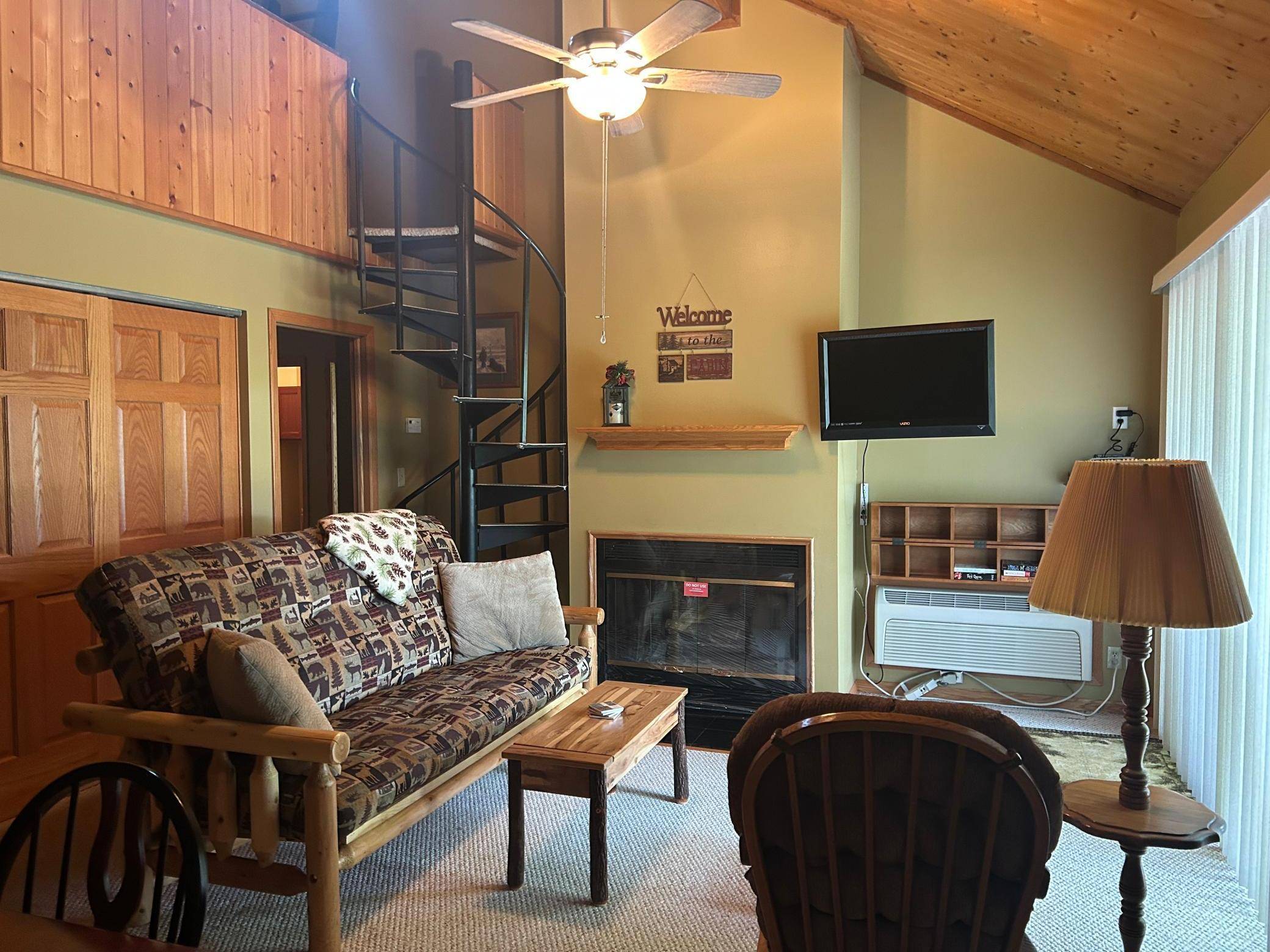 Hill City, MN 55748,317 Quadna Mountain RD
