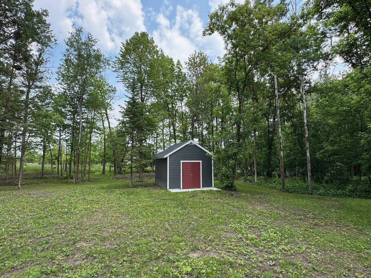 Langor Twp, MN 56630,32440 Corlan RD NE