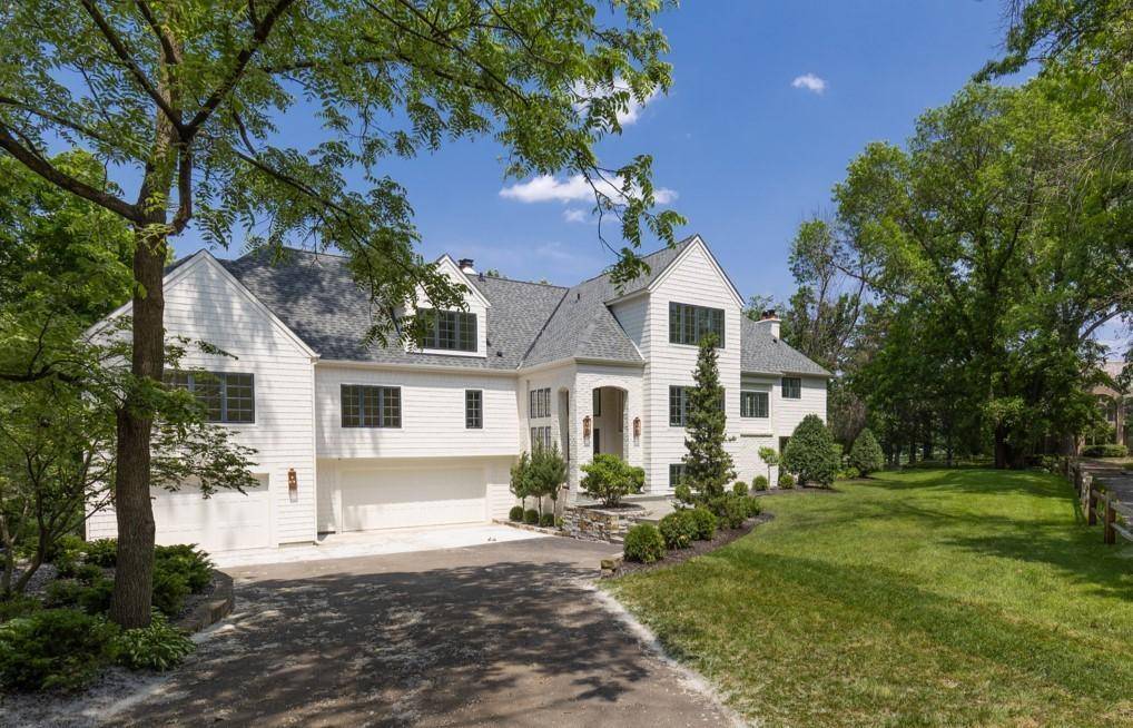 Edina, MN 55436,4603 Merilane AVE