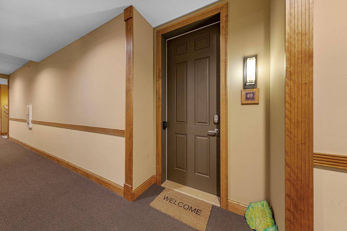 Burnsville, MN 55337,150 E Travelers TRL #419