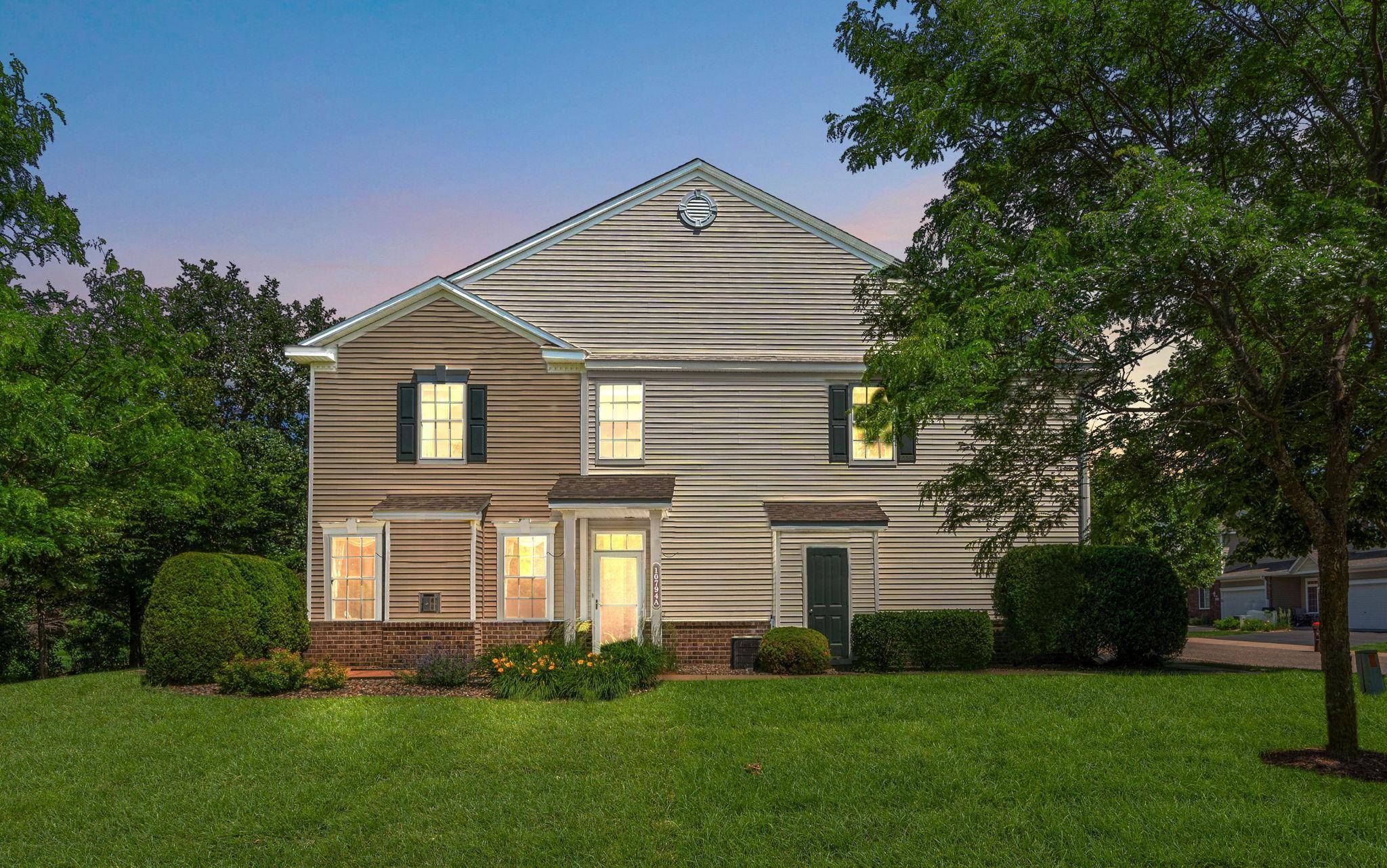Woodbury, MN 55129,10794 Hawthorn TRL #A