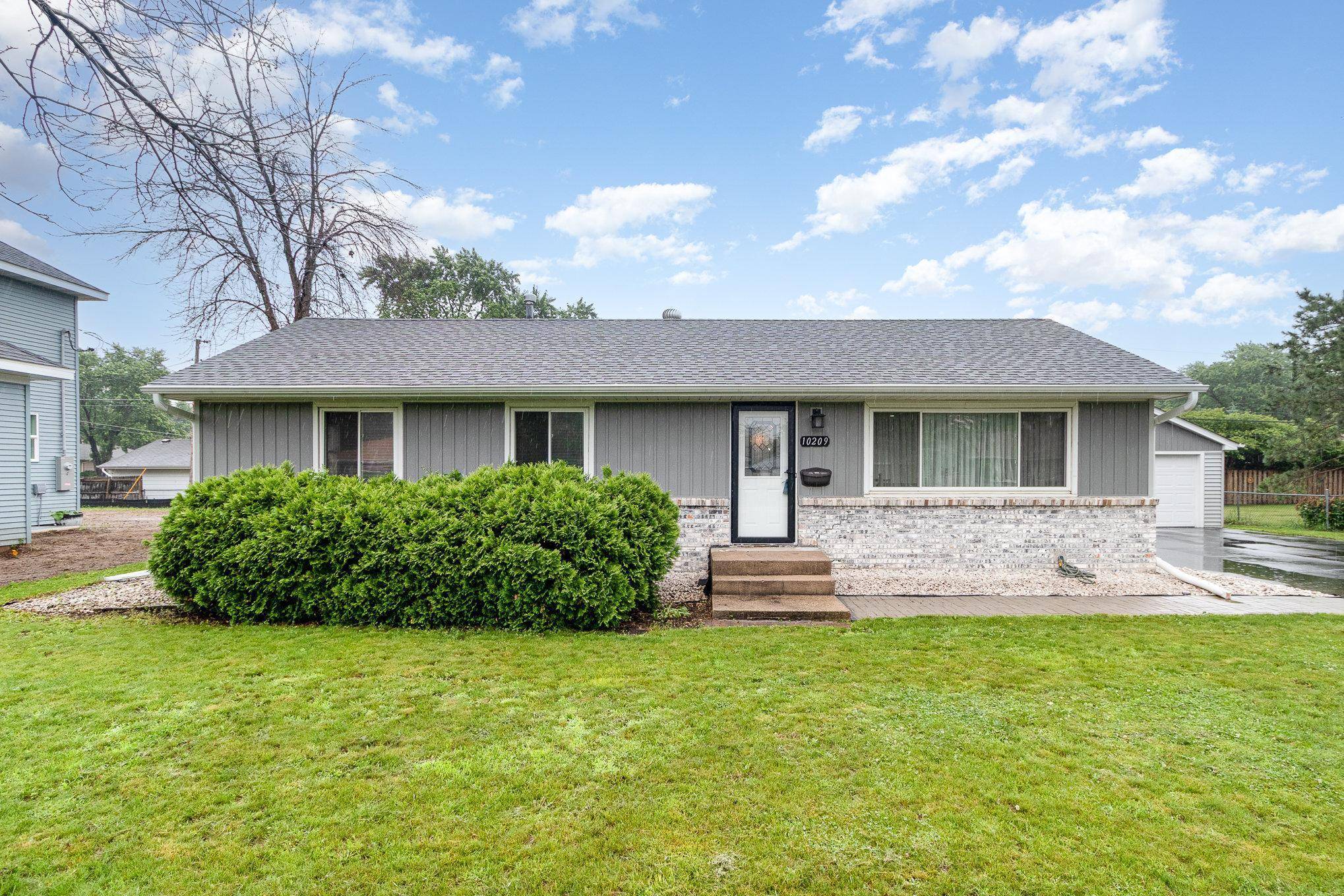 Bloomington, MN 55420,10209 Clinton AVE S