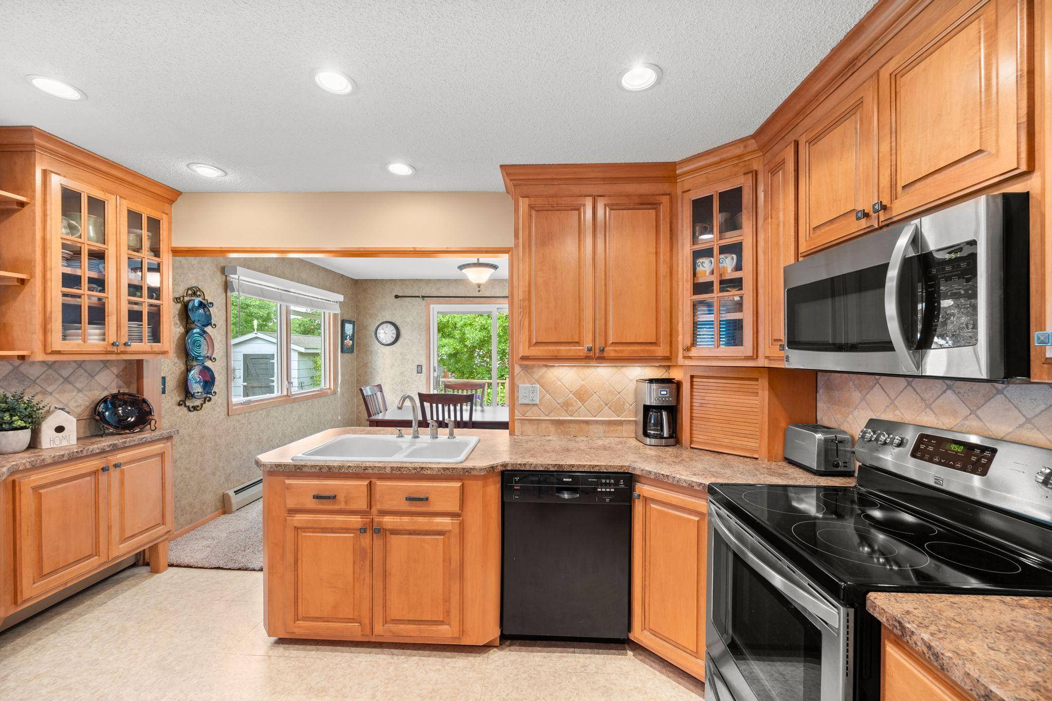 Hutchinson, MN 55350,404 Larson ST SW