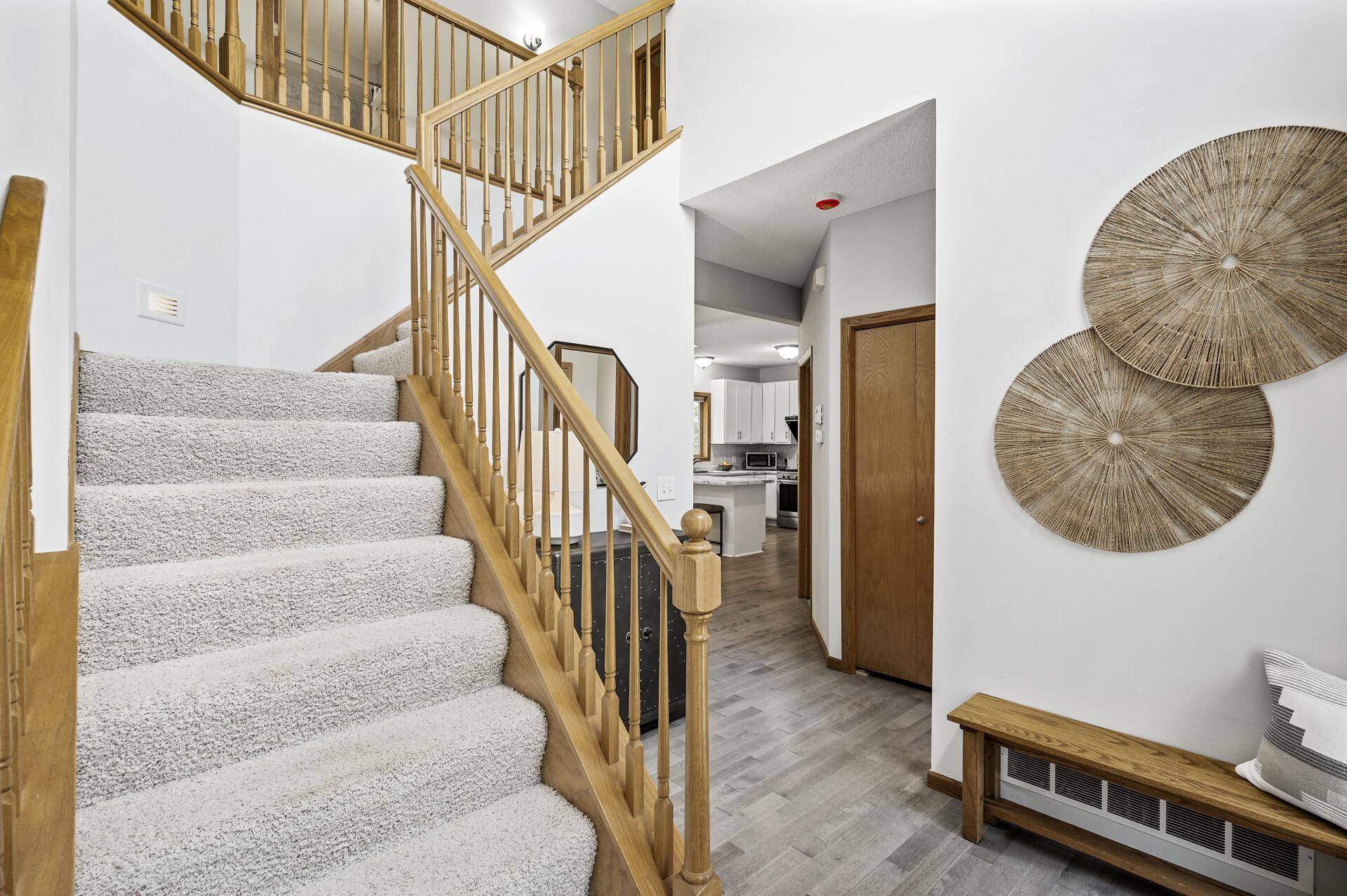 Burnsville, MN 55337,12306 Crown Hill CT