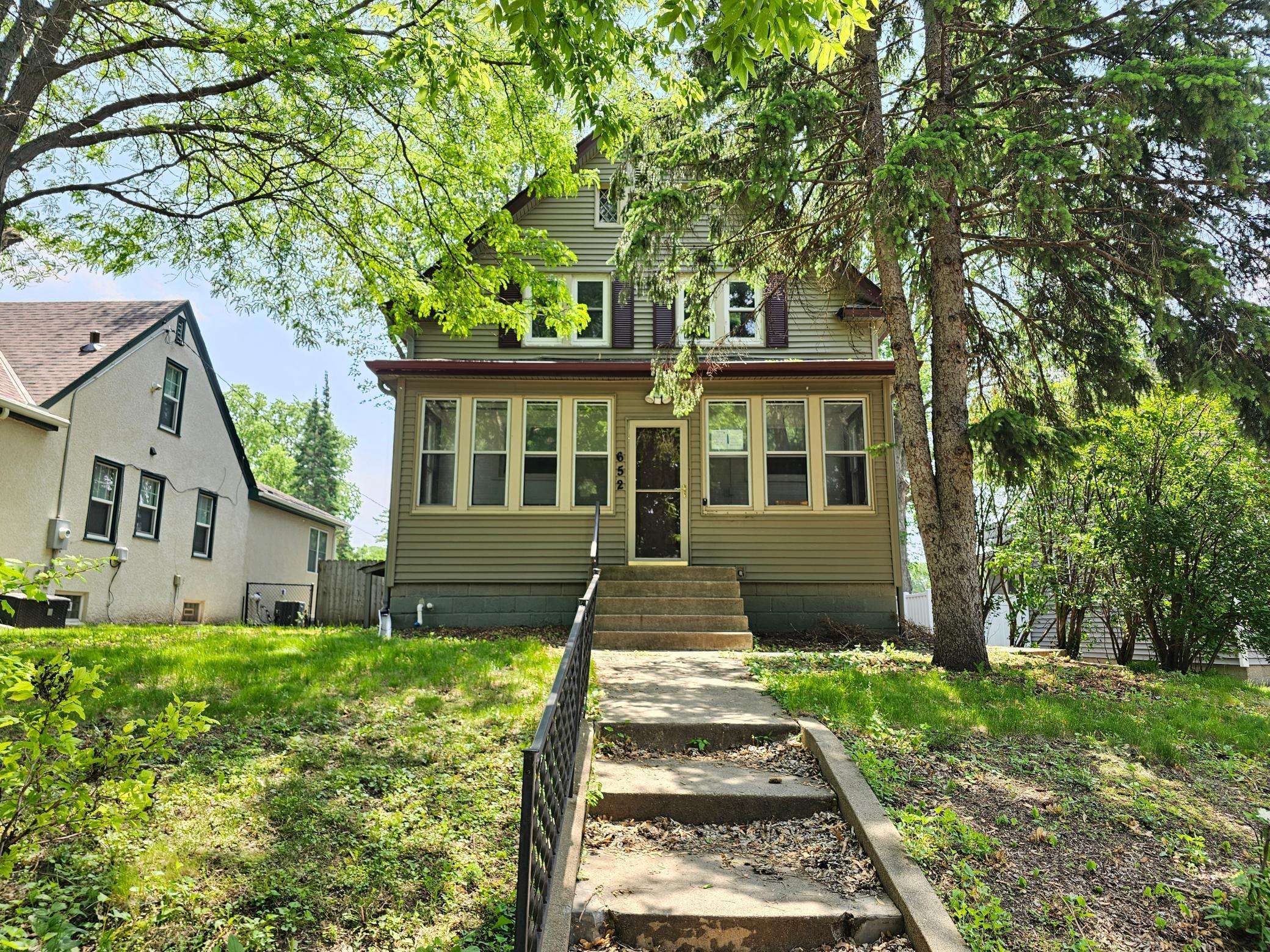 Minneapolis, MN 55418,652 36th AVE NE