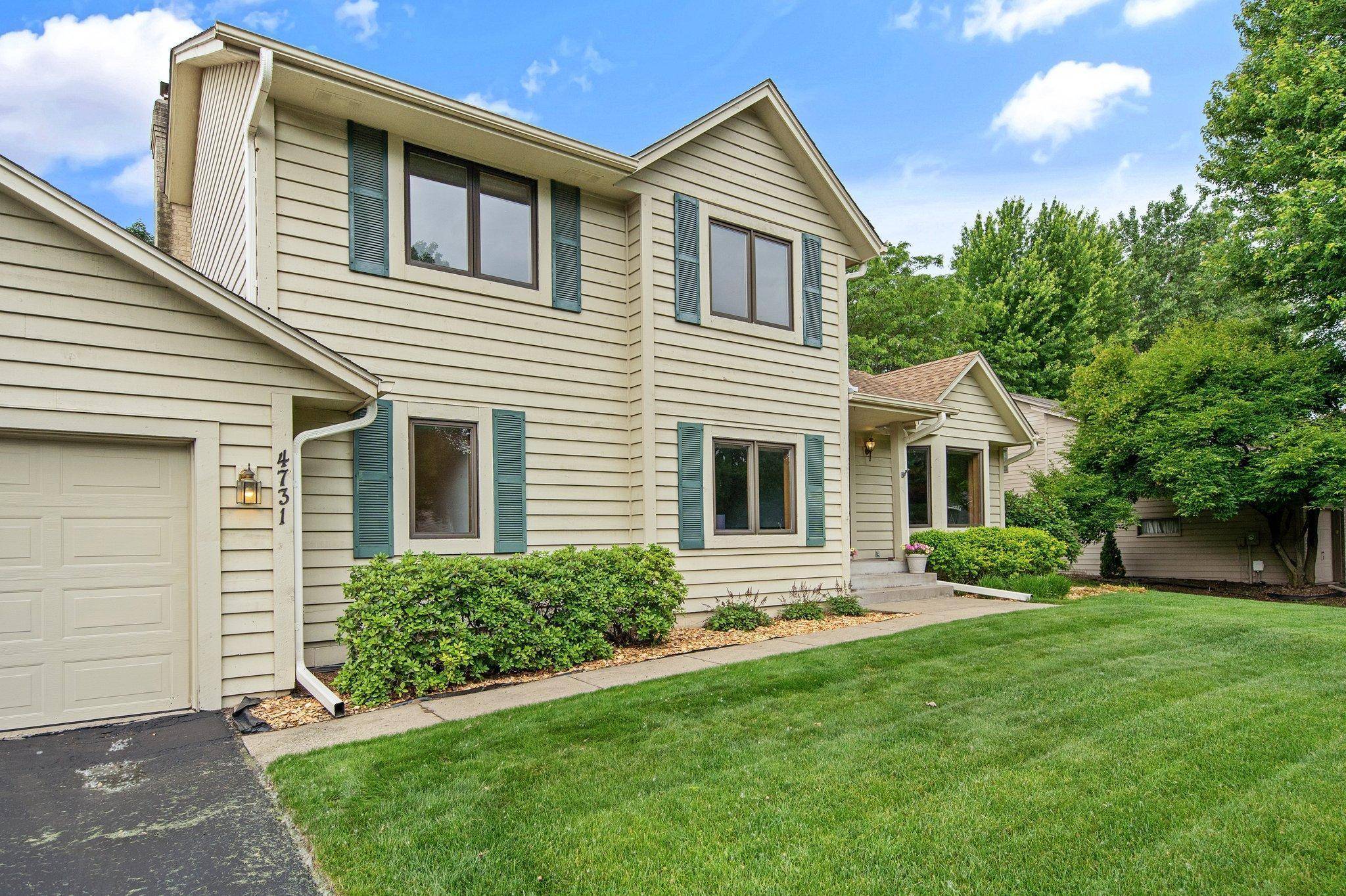 Eagan, MN 55123,4731 Hazeltine LN