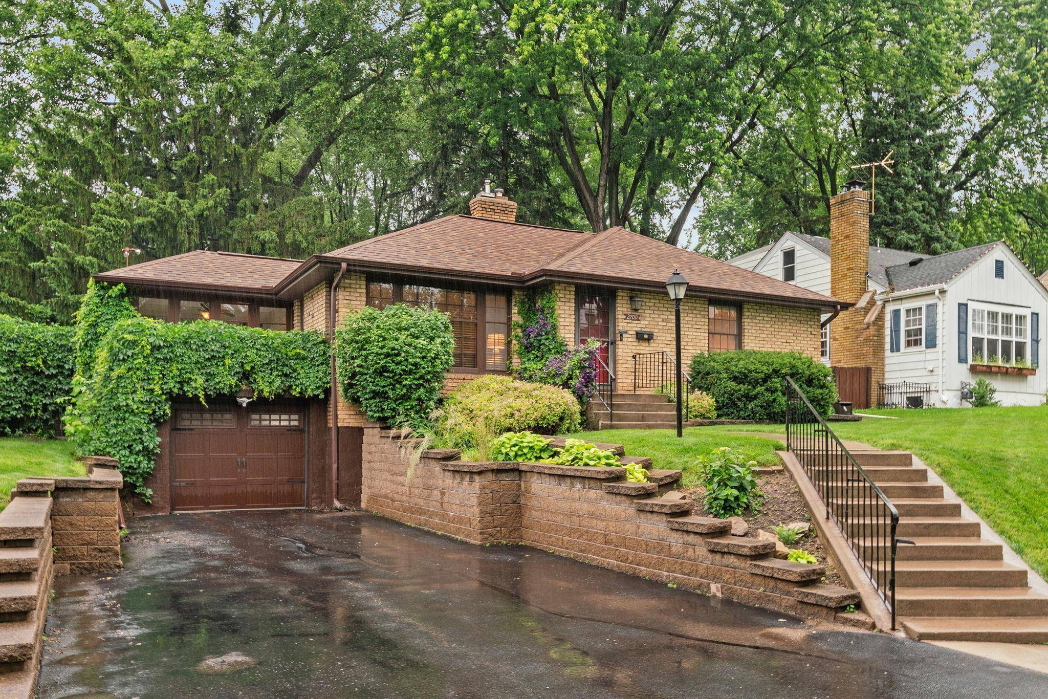 Robbinsdale, MN 55422,2709 Ewing AVE N