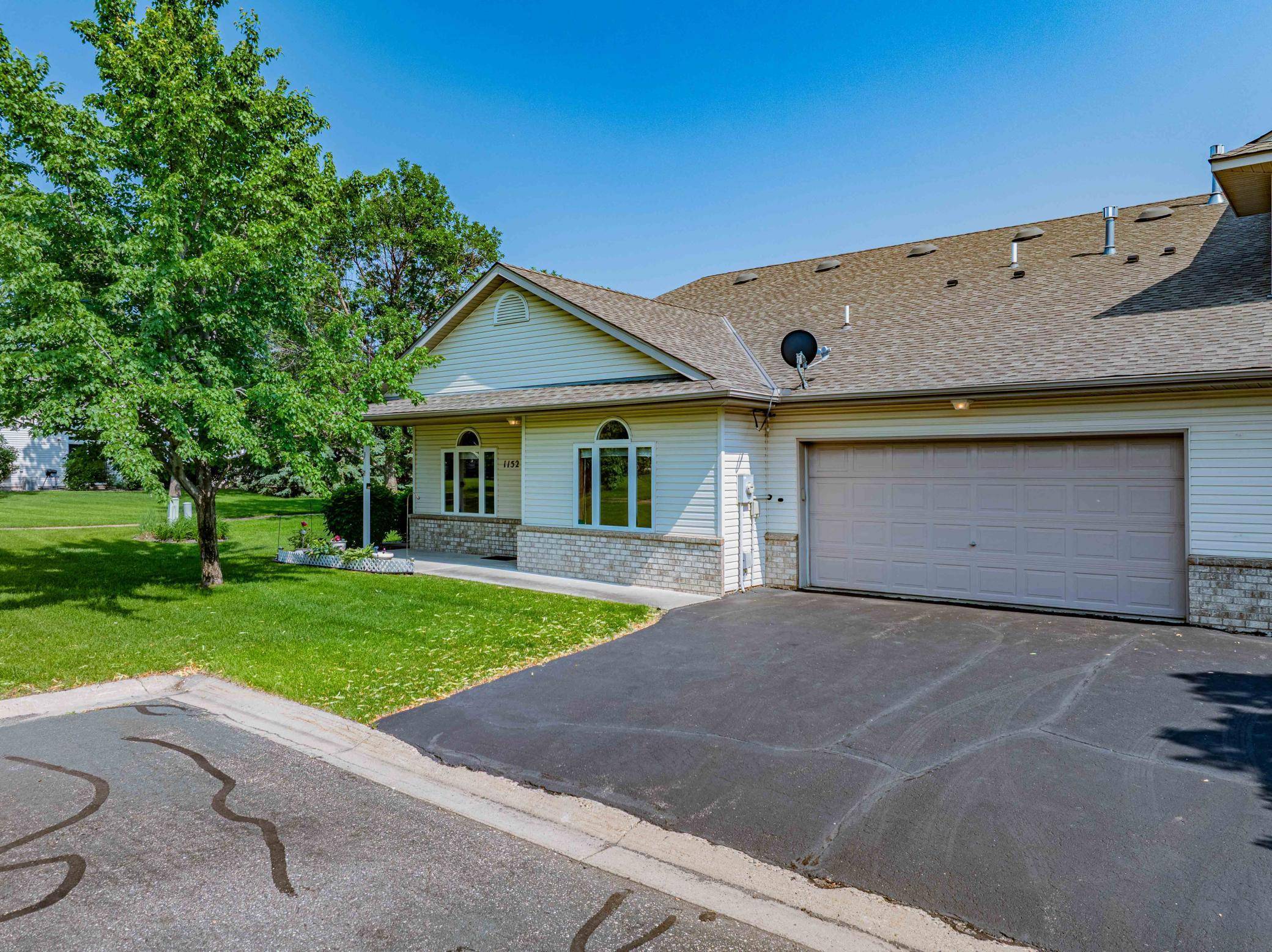 Chaska, MN 55318,1152 Crystal PL W