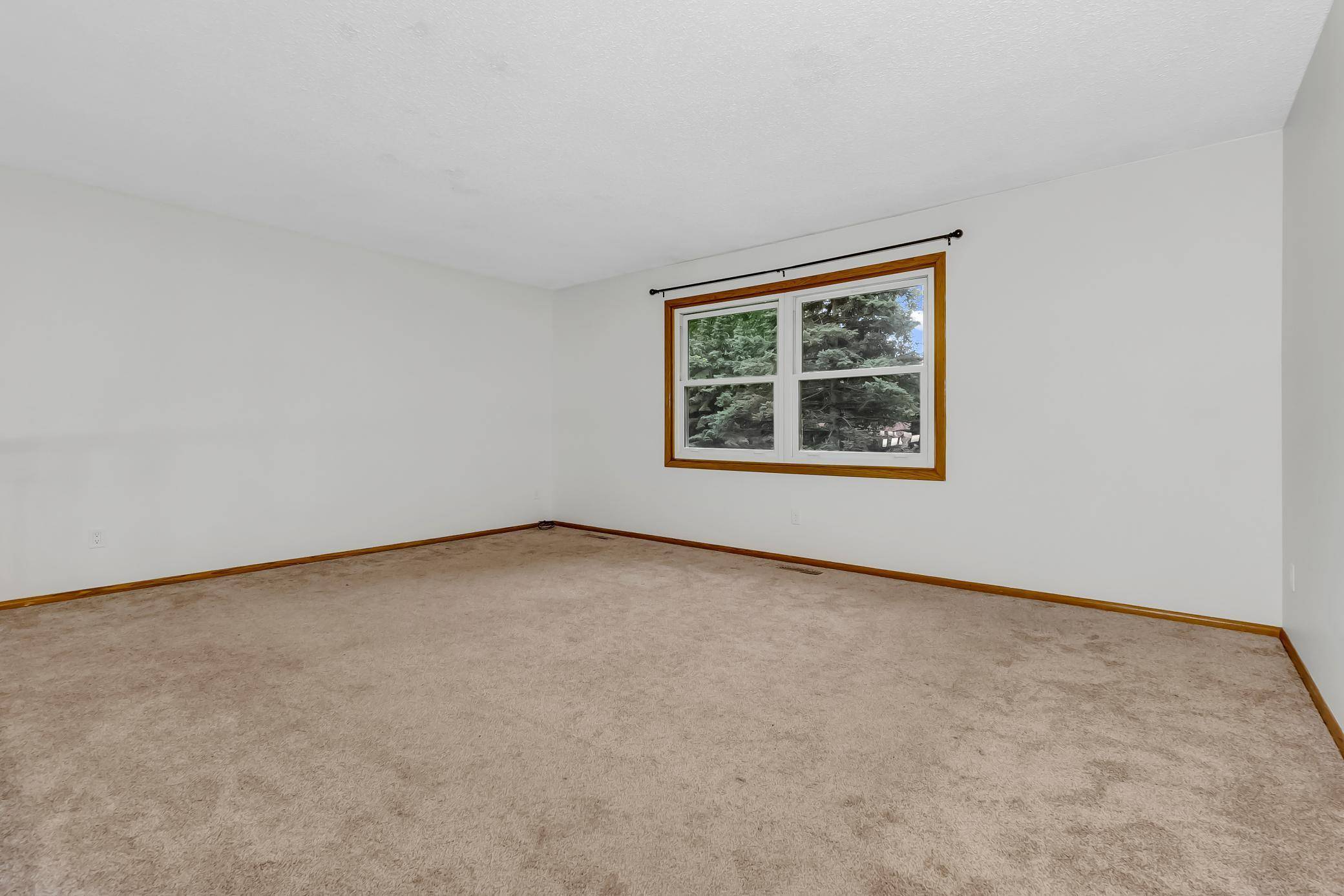 Lakeville, MN 55044,9912 Upper 205th ST W