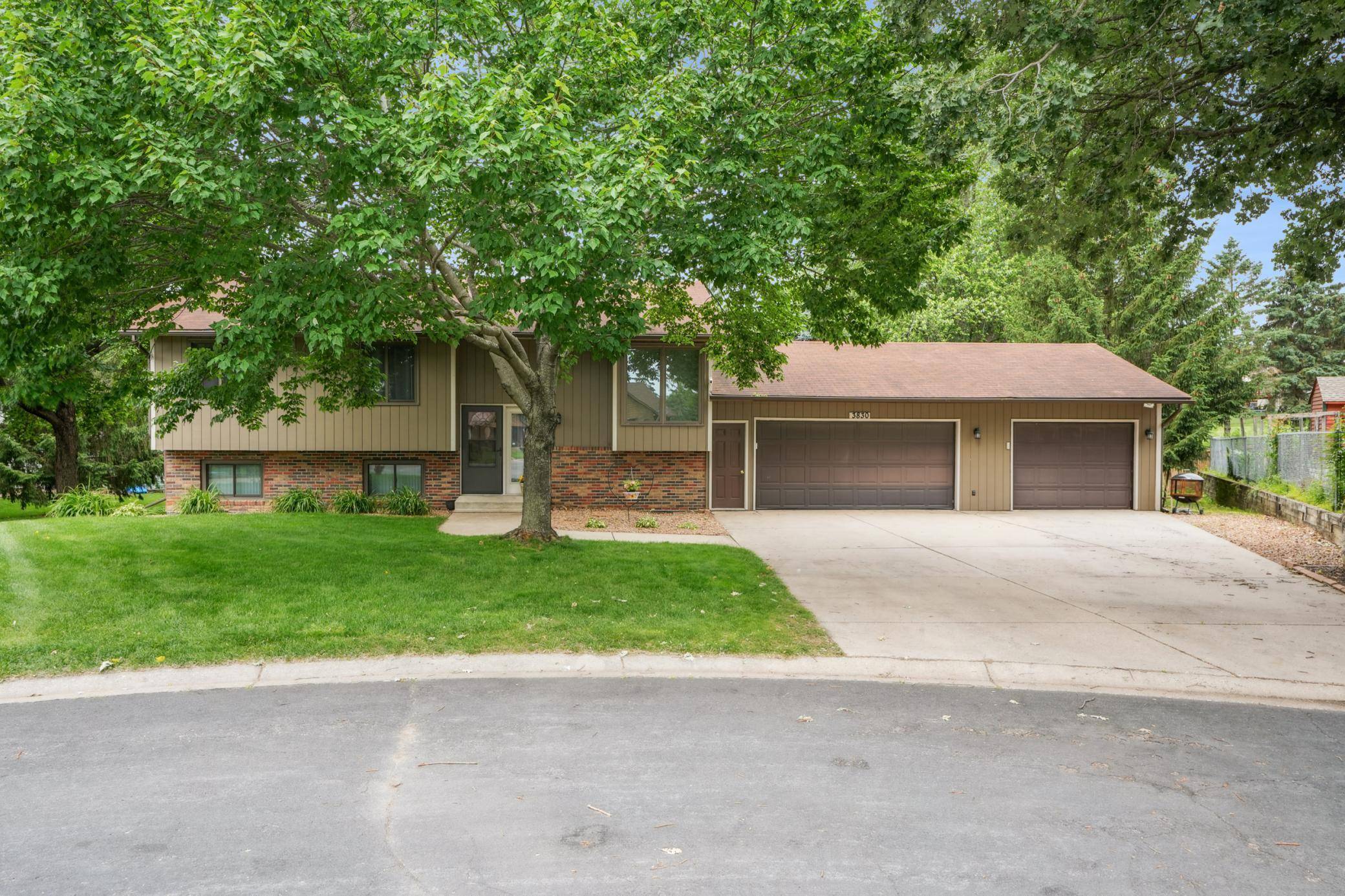 Inver Grove Heights, MN 55076,3830 80th CT E
