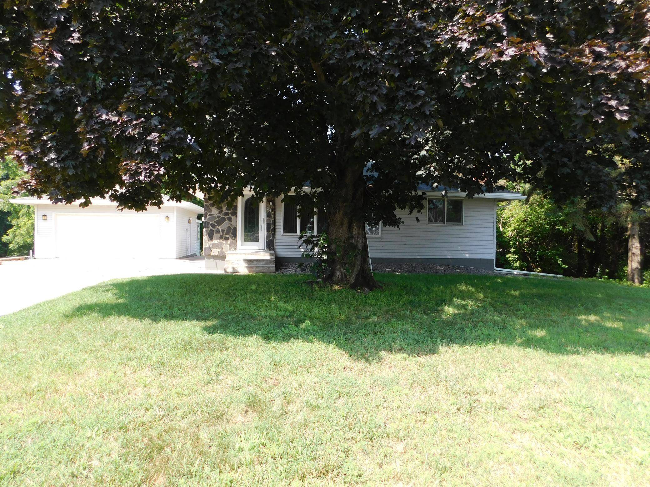Little Canada, MN 55117,243 Demont AVE E