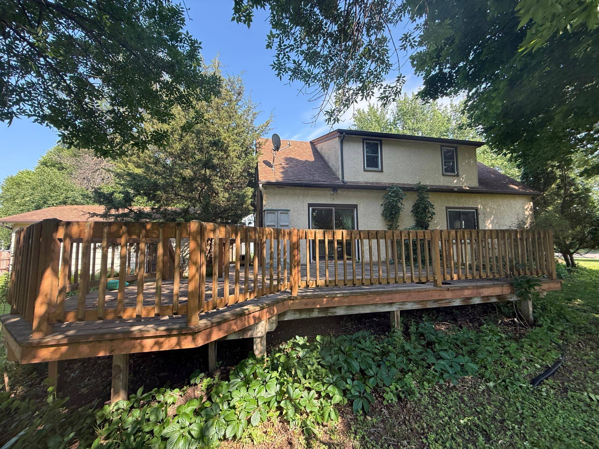 Worthington, MN 56187,511 Lake AVE