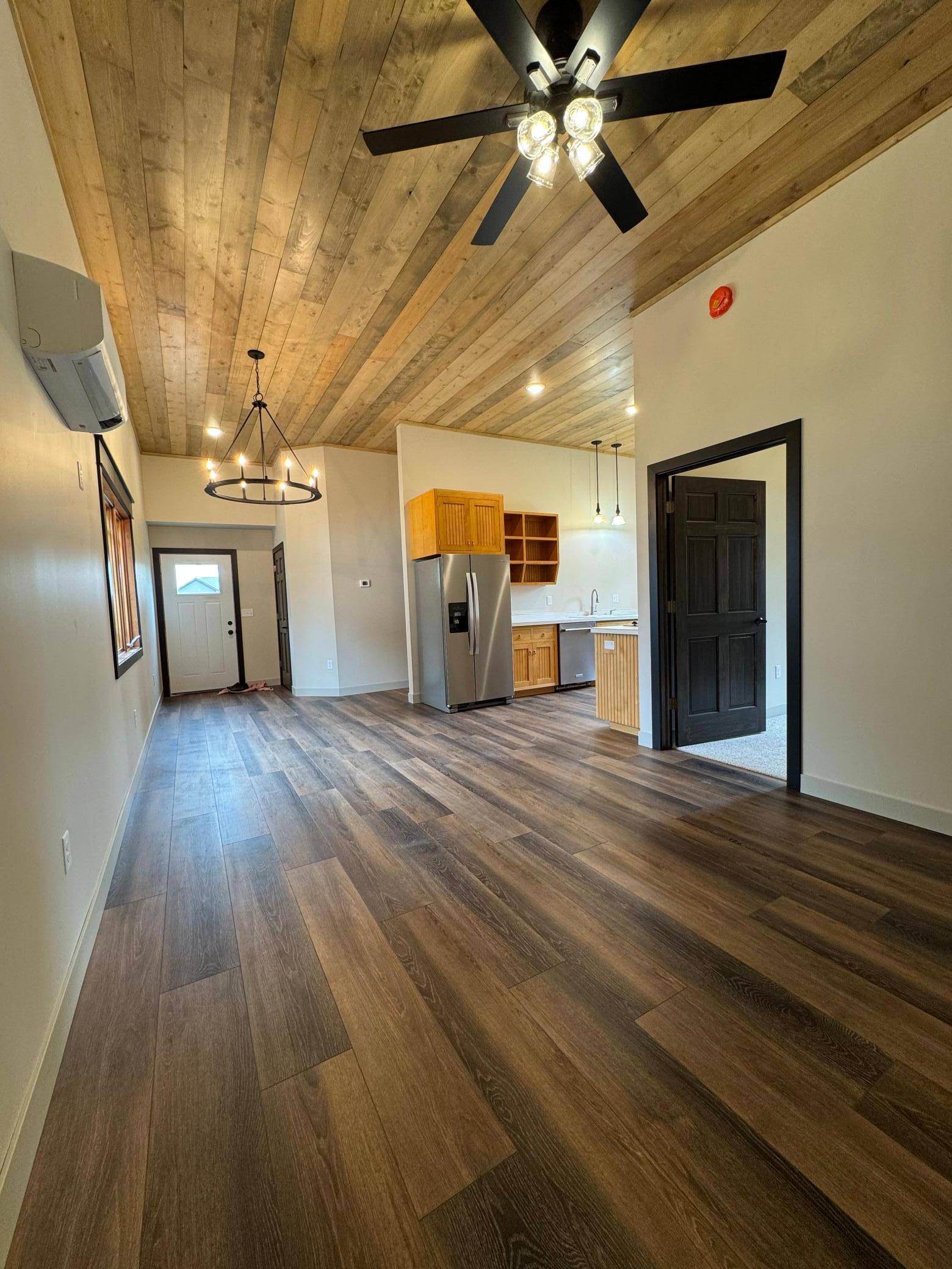 Brooten, MN 56316,530 Roe ST