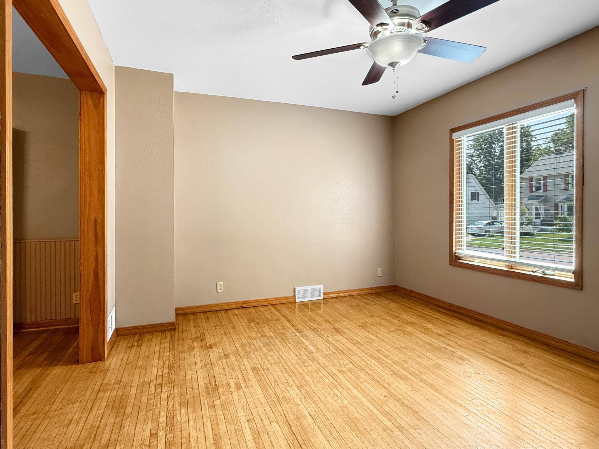 Fairmont, MN 56031,417 Victoria ST