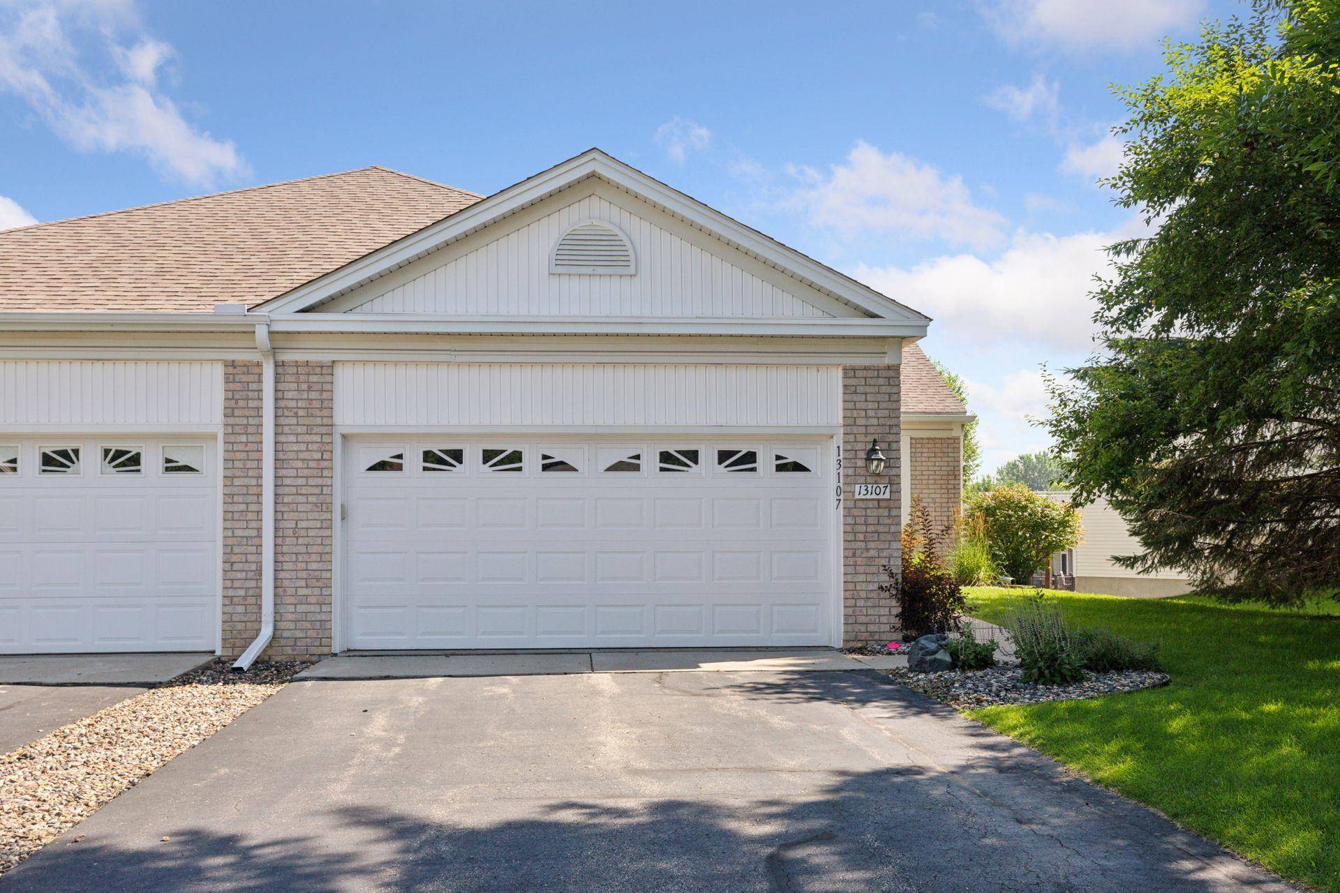 Savage, MN 55378,13107 Falcons WAY