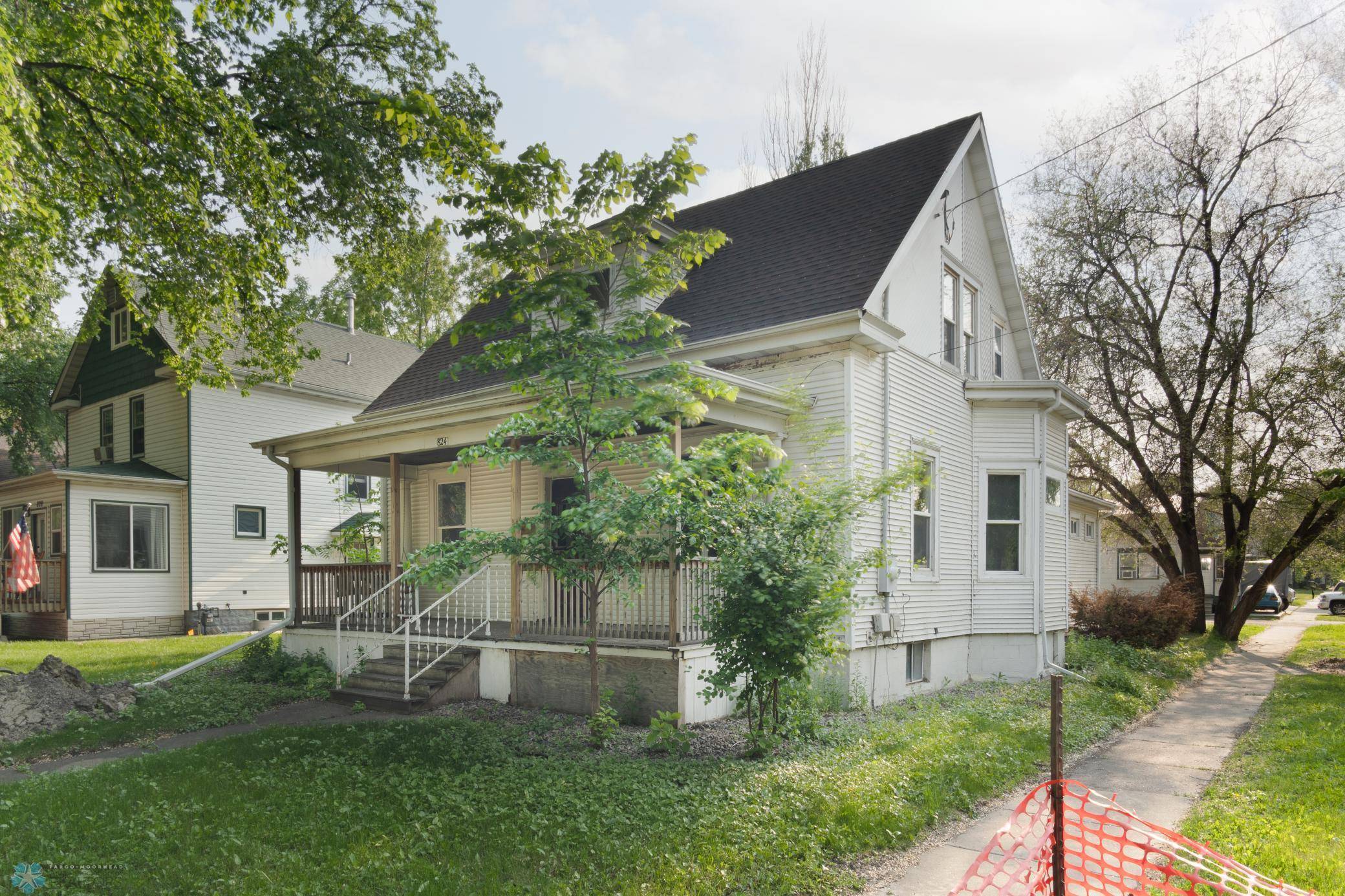 Fargo, ND 58102,824 9th ST N
