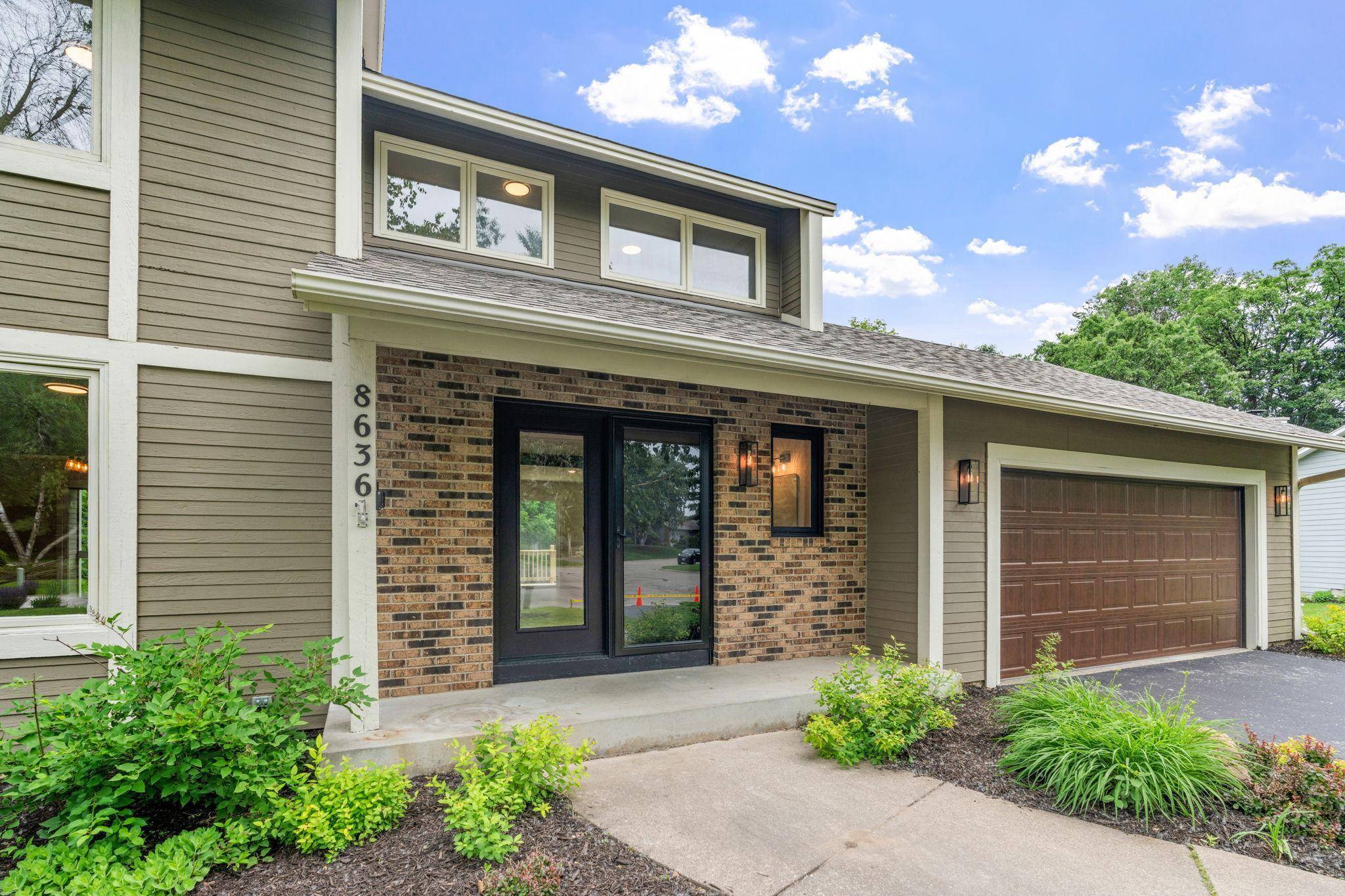 Bloomington, MN 55438,8636 Wood Cliff CIR S