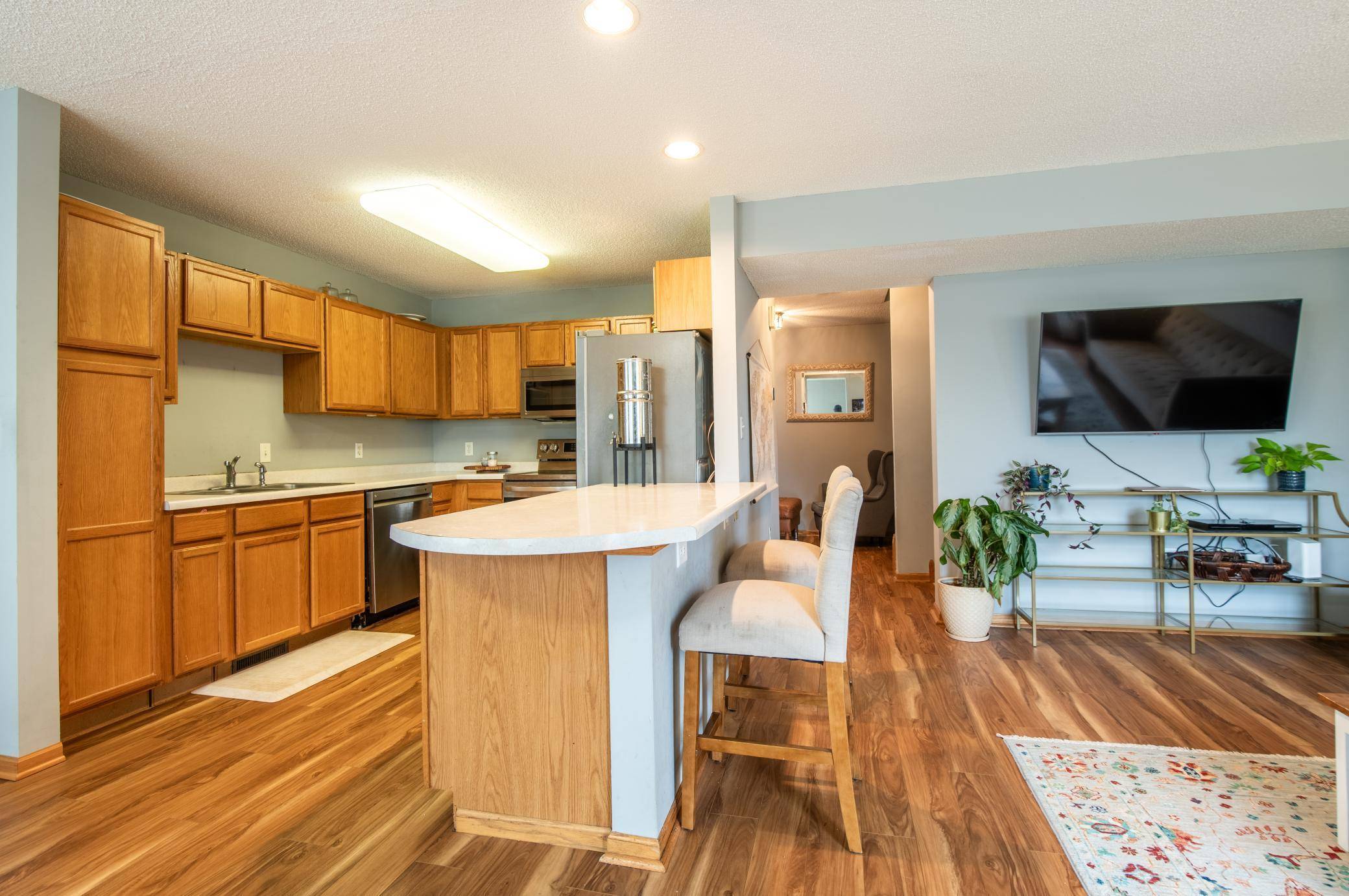 Fridley, MN 55432,5724 4th ST NE
