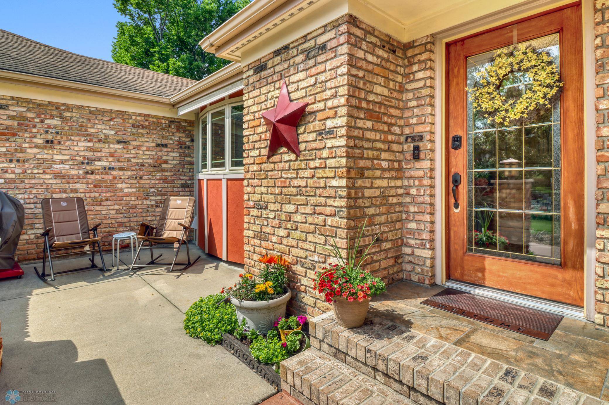 Moorhead, MN 56560,110 37th AVE S