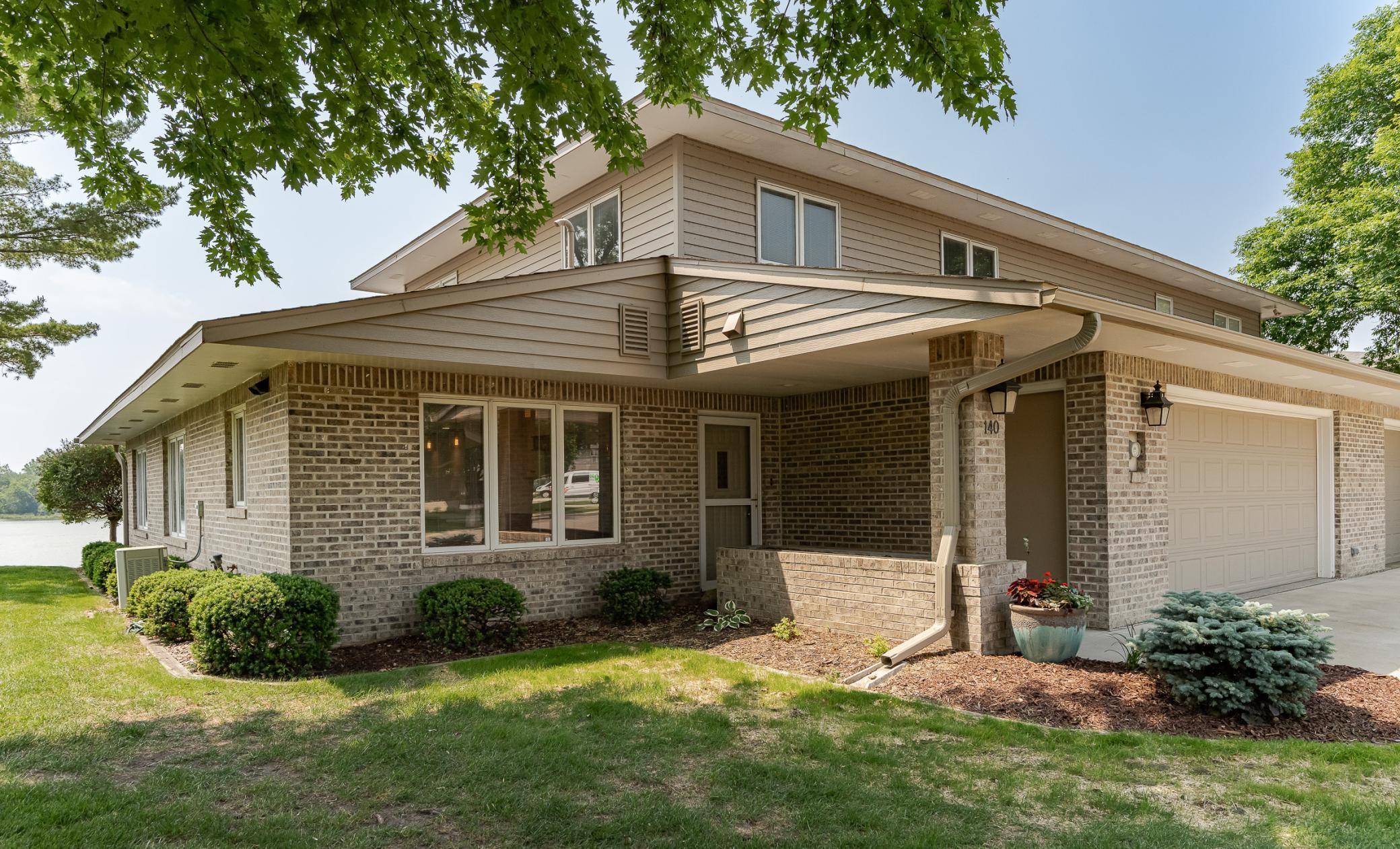 Rochester, MN 55902,140 Salem Point DR SW