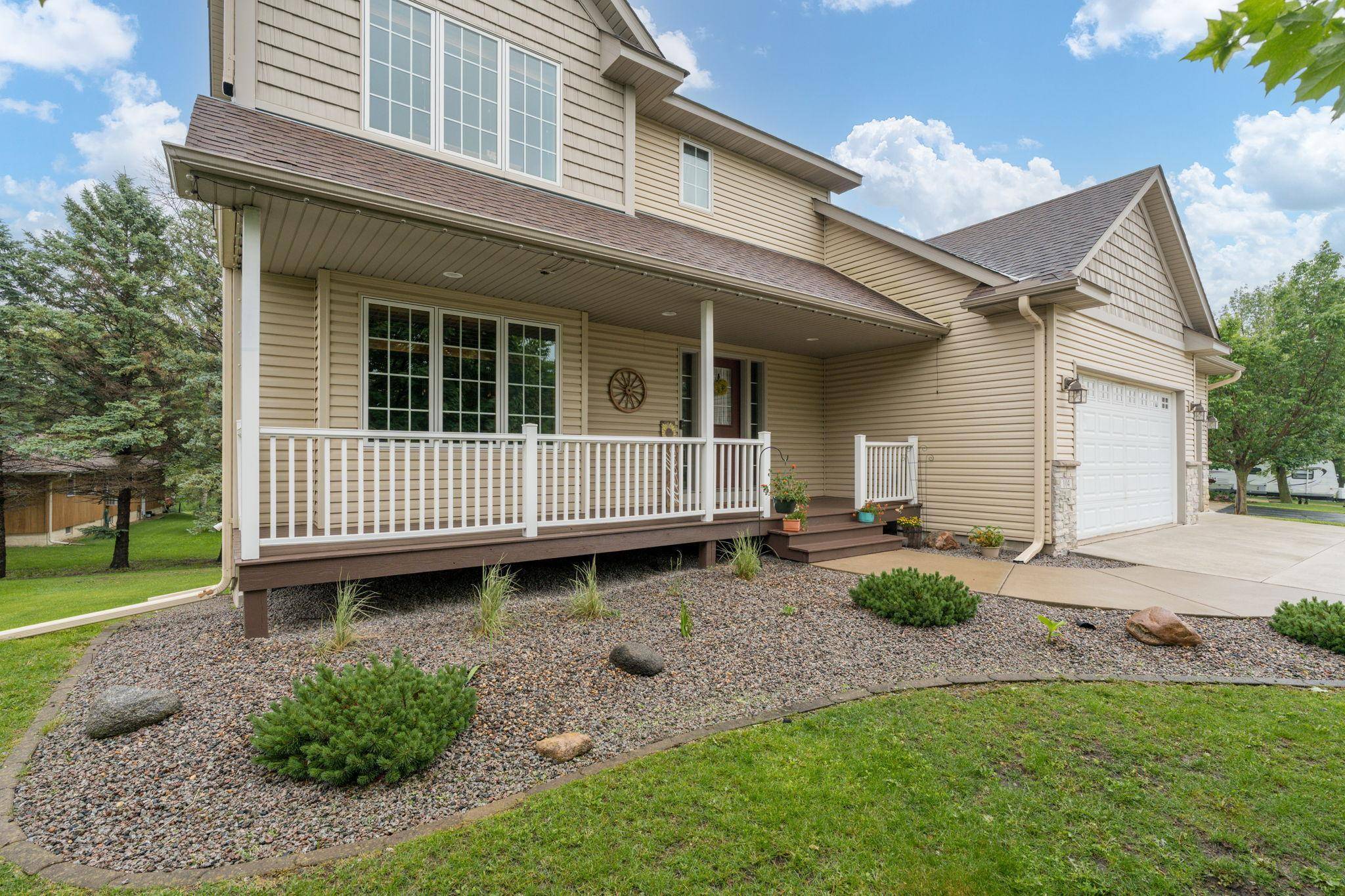 Cologne, MN 55322,104 Hazelwood AVE