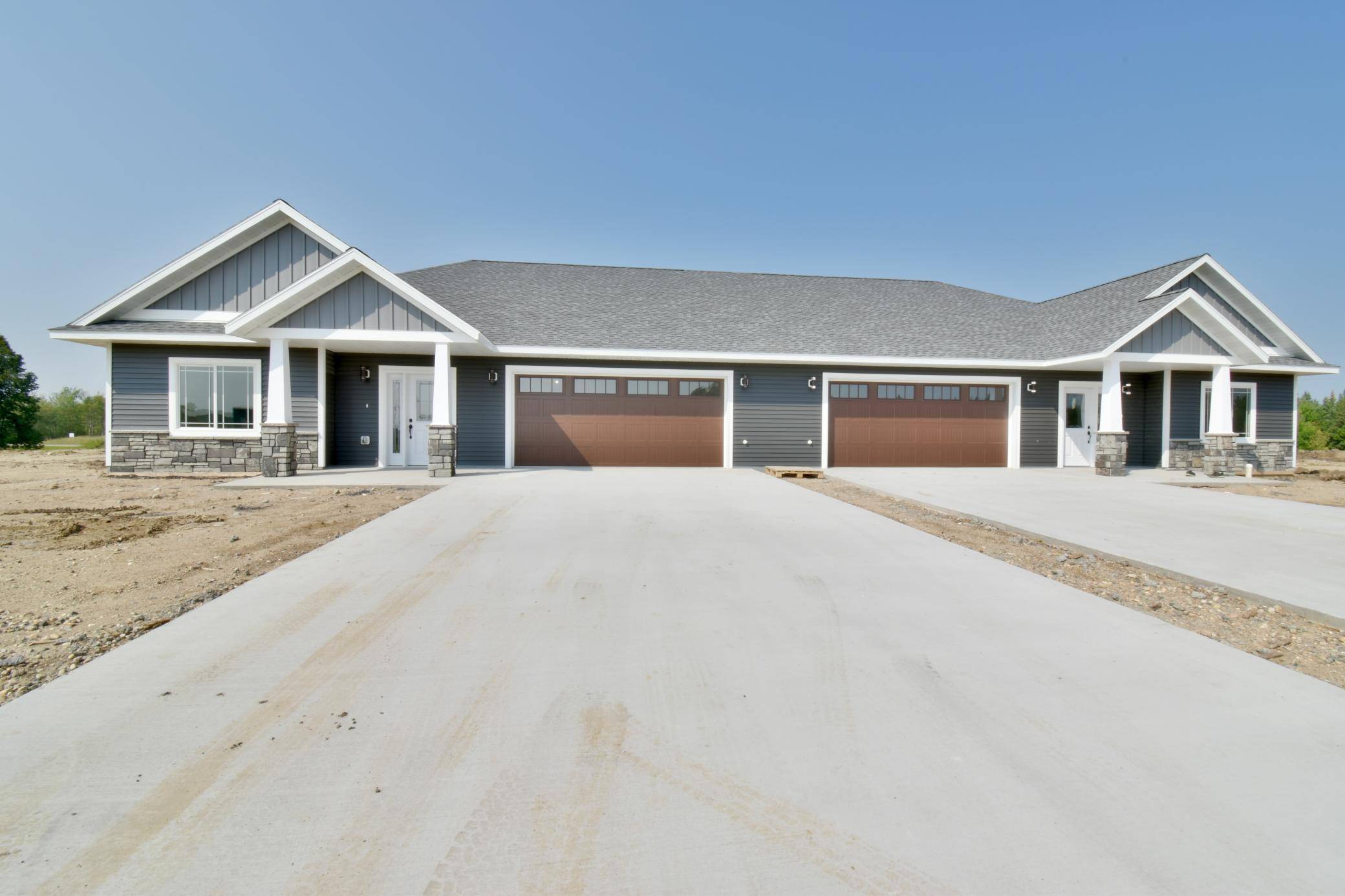 Alexandria, MN 56308,289 Old Glory DR