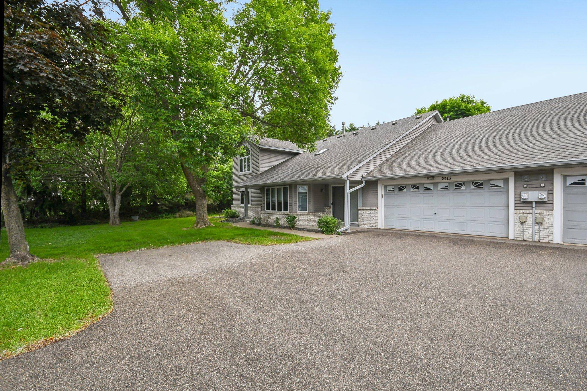White Bear Lake, MN 55110,2513 Sumac RDG