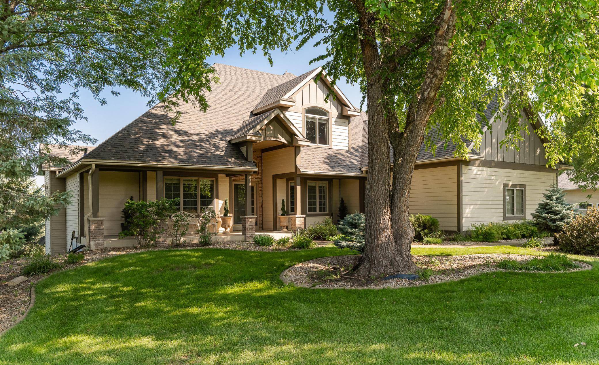 Rochester, MN 55901,581 Frederichs DR NW